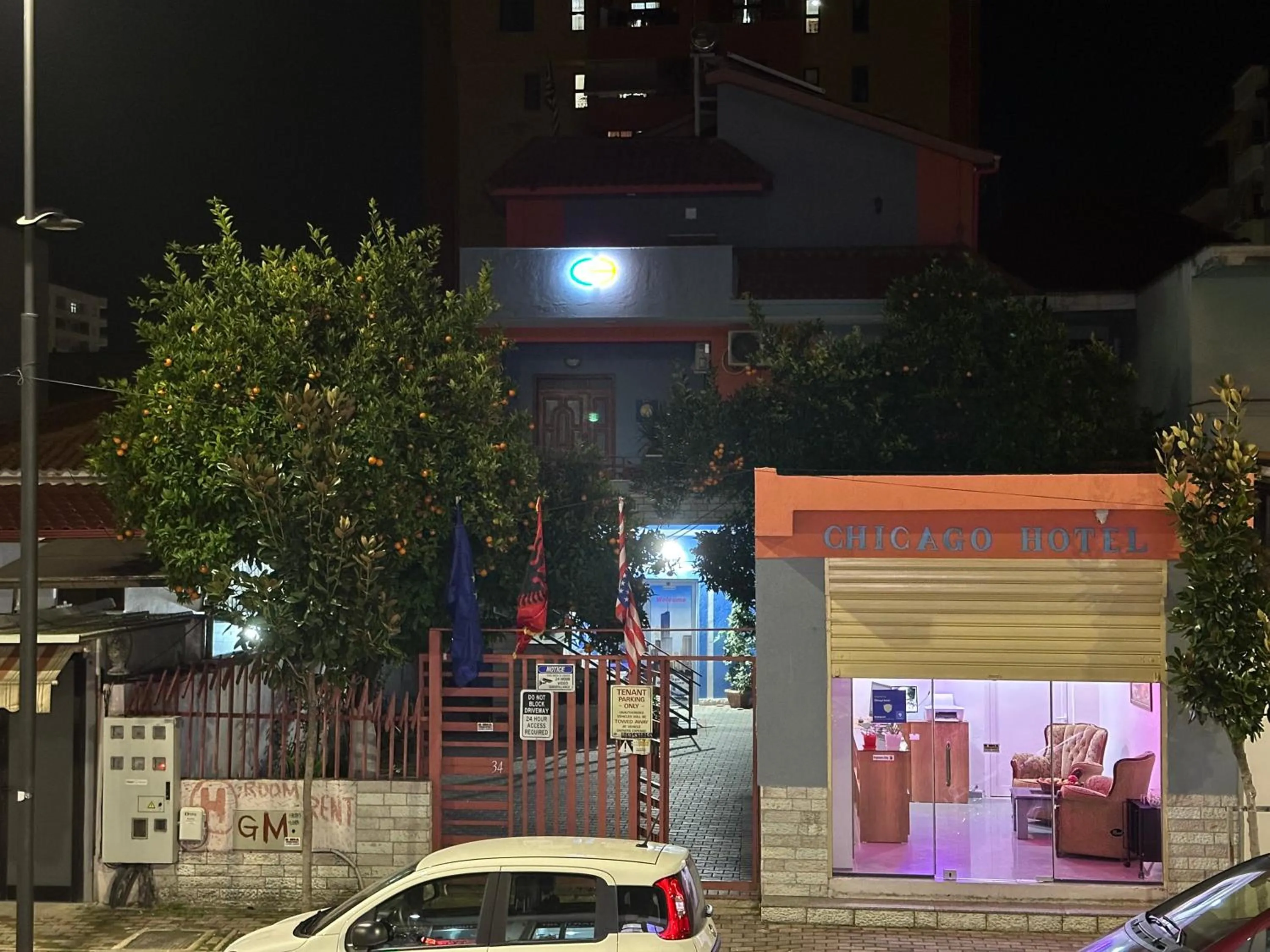 Property building in Chicago hotel