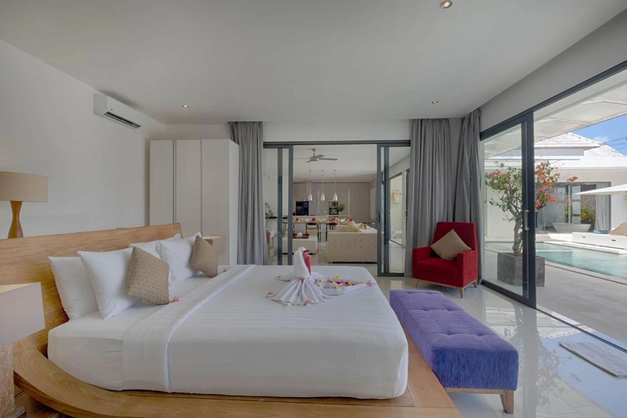 Photo of the whole room, Bed in Canggu Villa by Sanga Sanga Hospitality