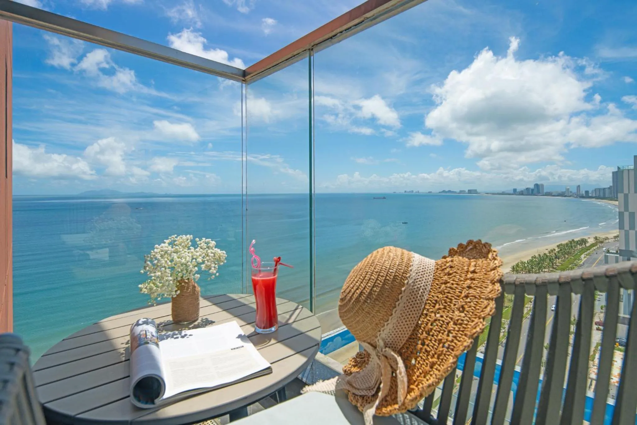 Neighbourhood in The Code Hotel & Spa Da Nang - Complimentary Daily Afternoon Tea in Sky Bar