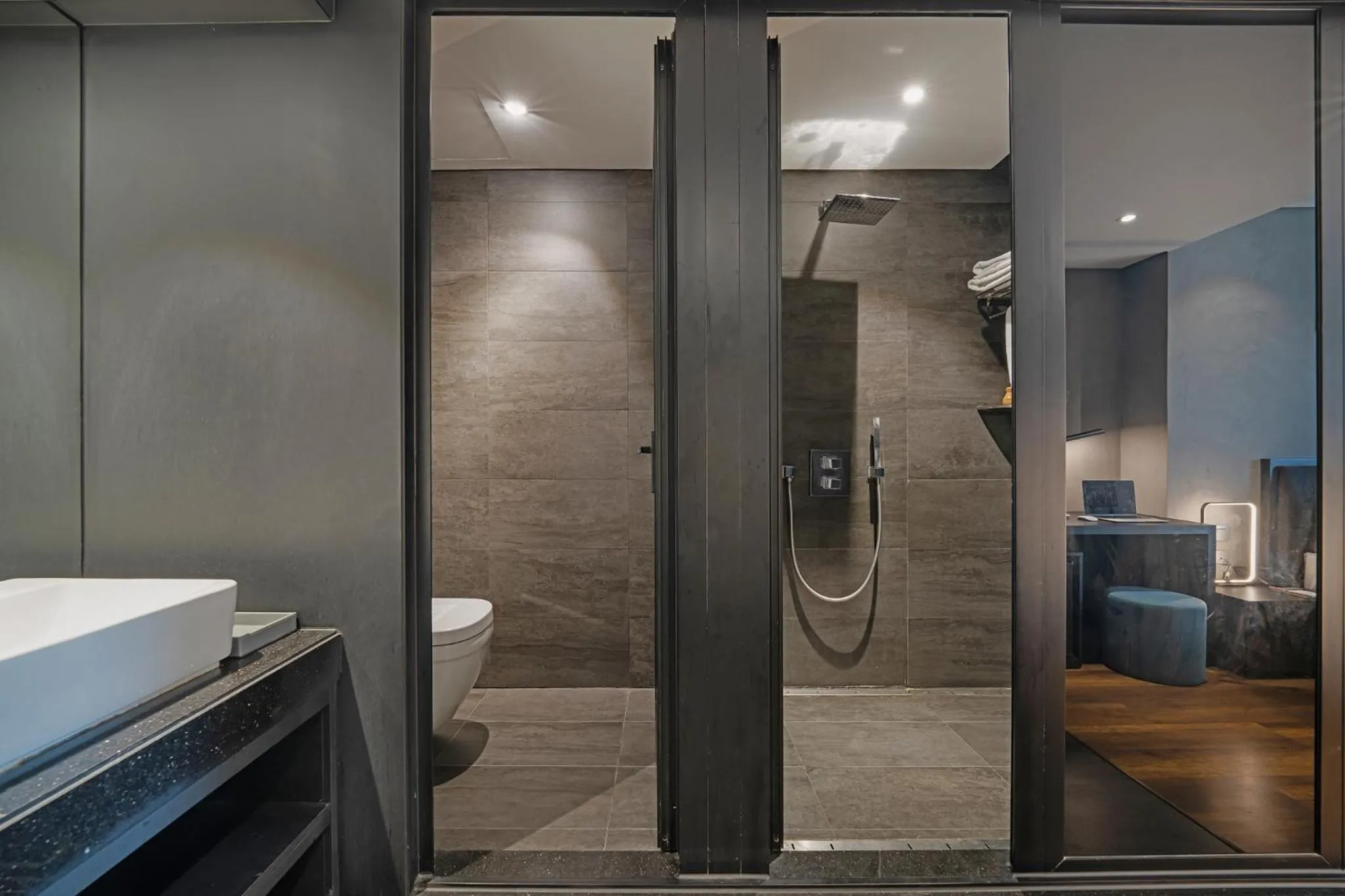 Shower in The Code Hotel & Spa Da Nang - Complimentary Daily Afternoon Tea in Sky Bar