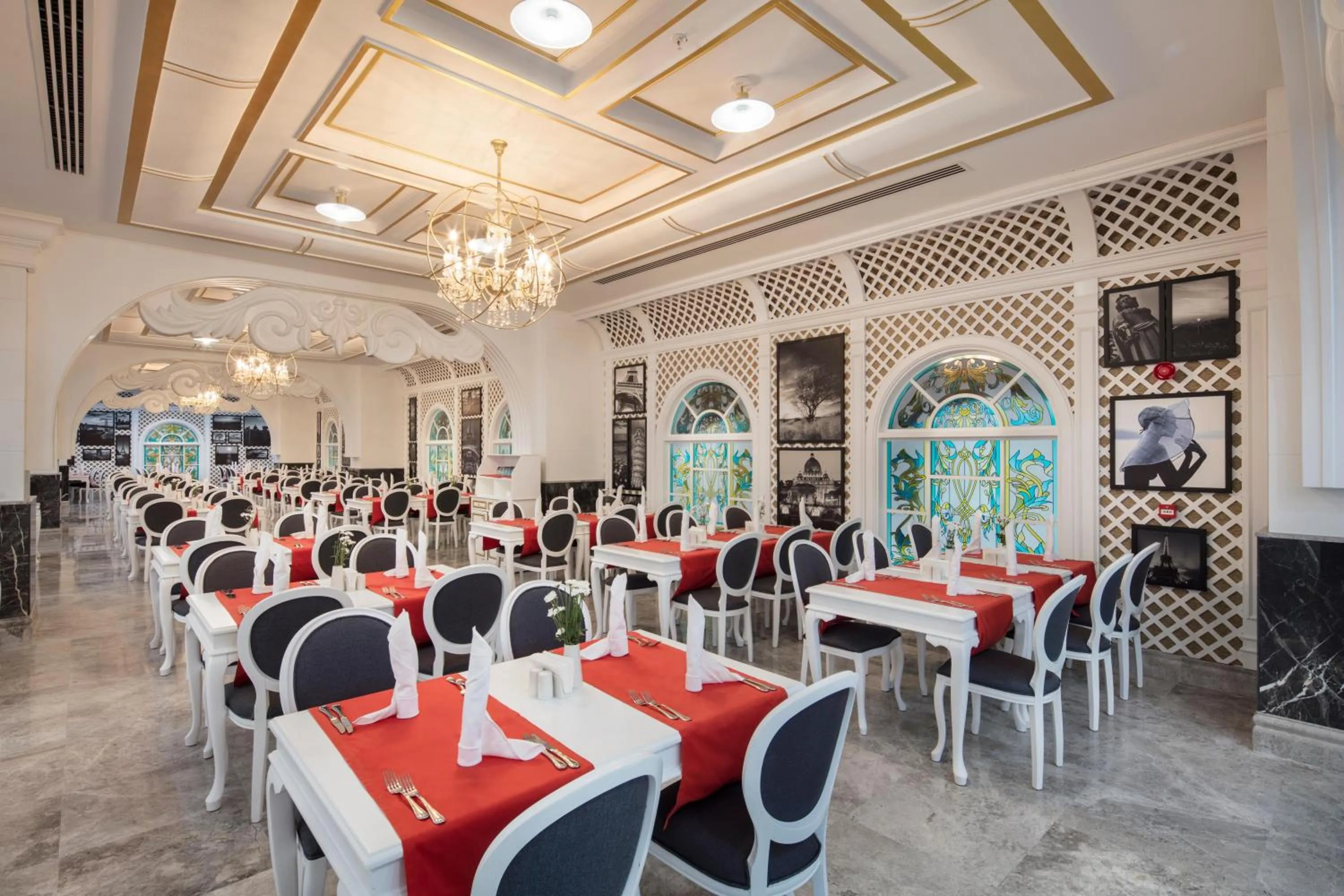 Restaurant/places to eat in Granada Luxury Beach-Ultra All Inclusive