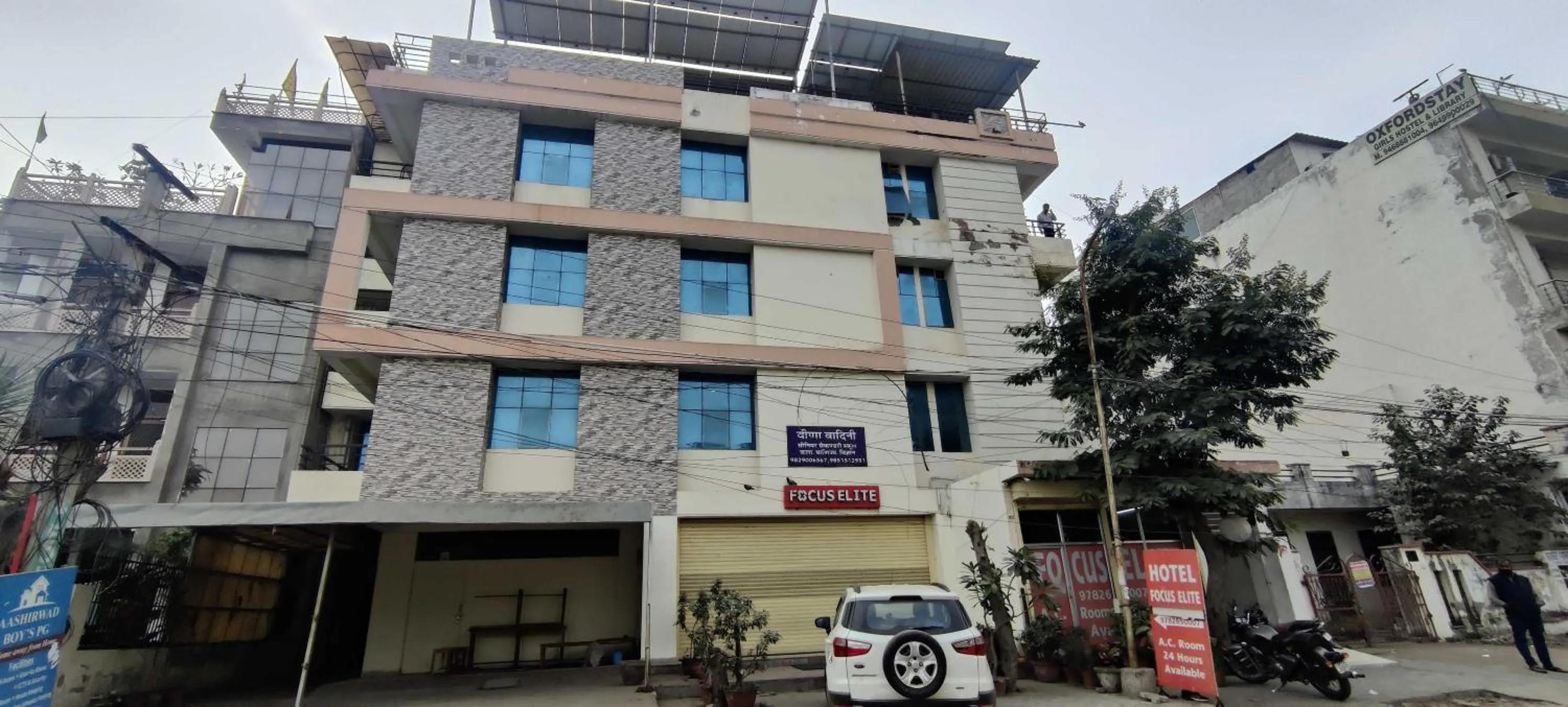 Facade/entrance in Hotel O Focus Elite