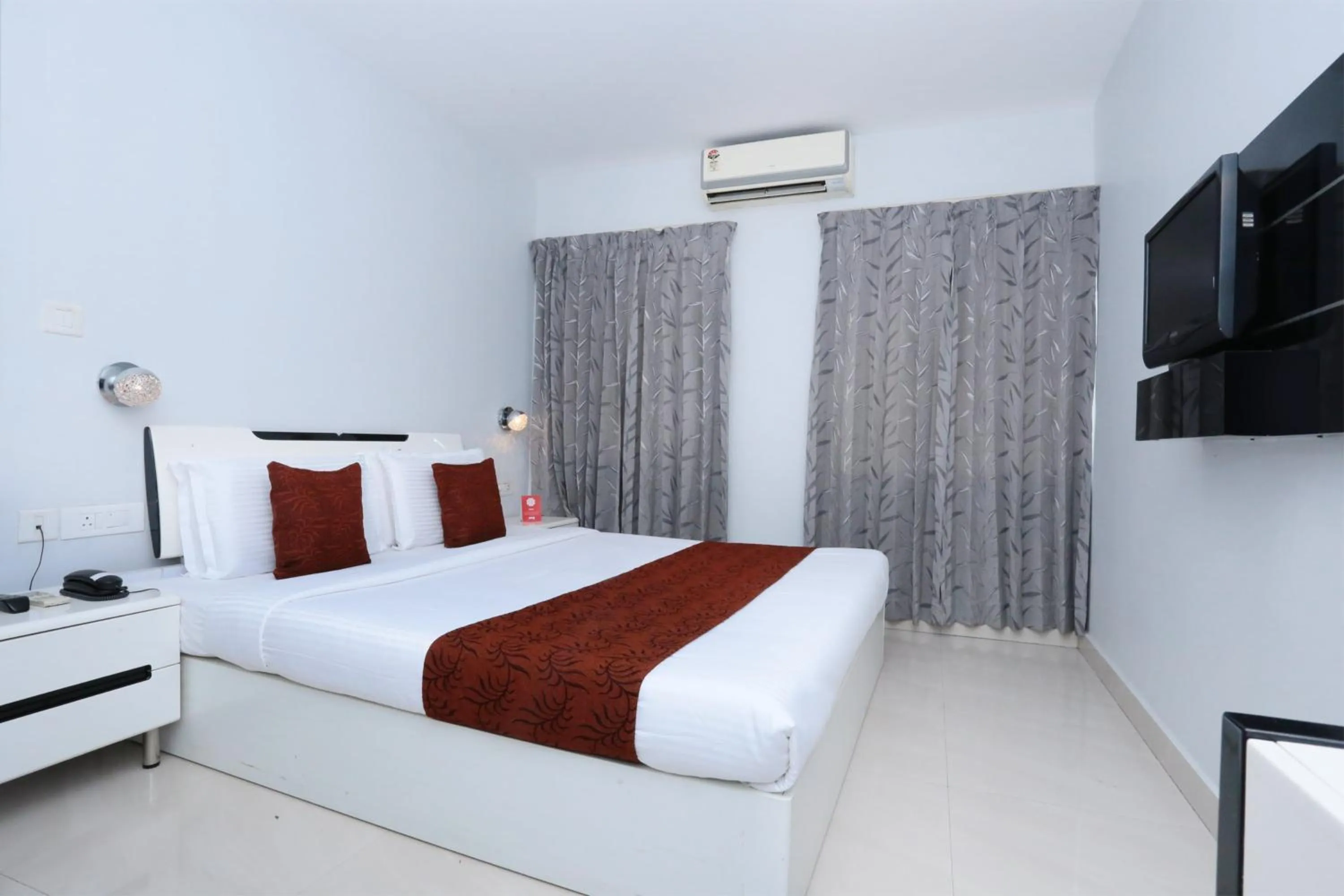 Bedroom, Bed in Super Townhouse Malabar Illam