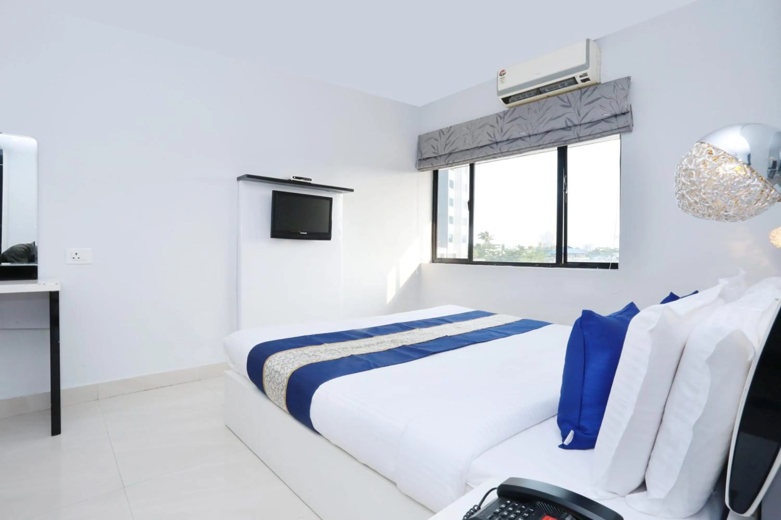 Bedroom, Bed in Super Townhouse Malabar Illam