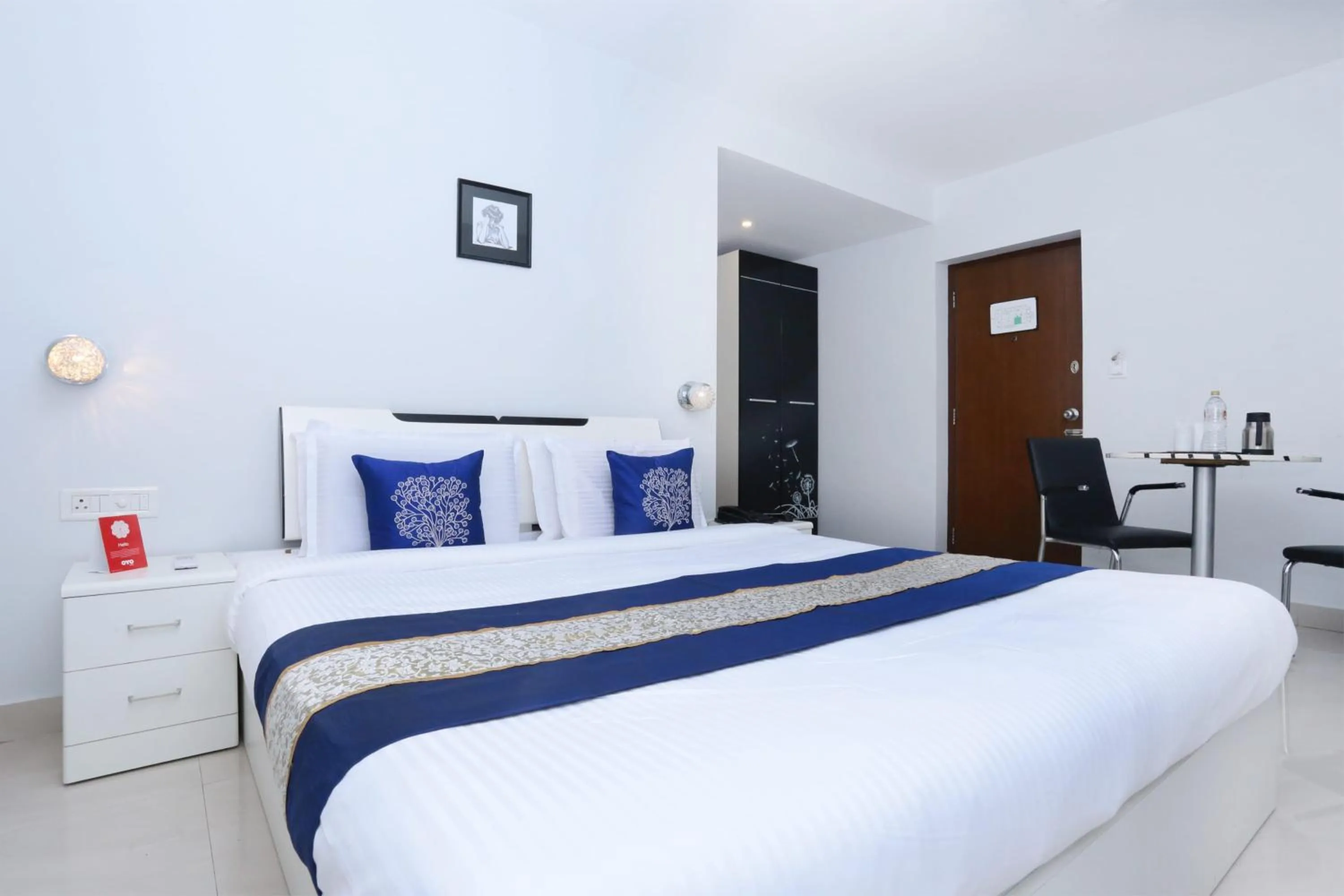 Bedroom, Bed in Super Townhouse Malabar Illam