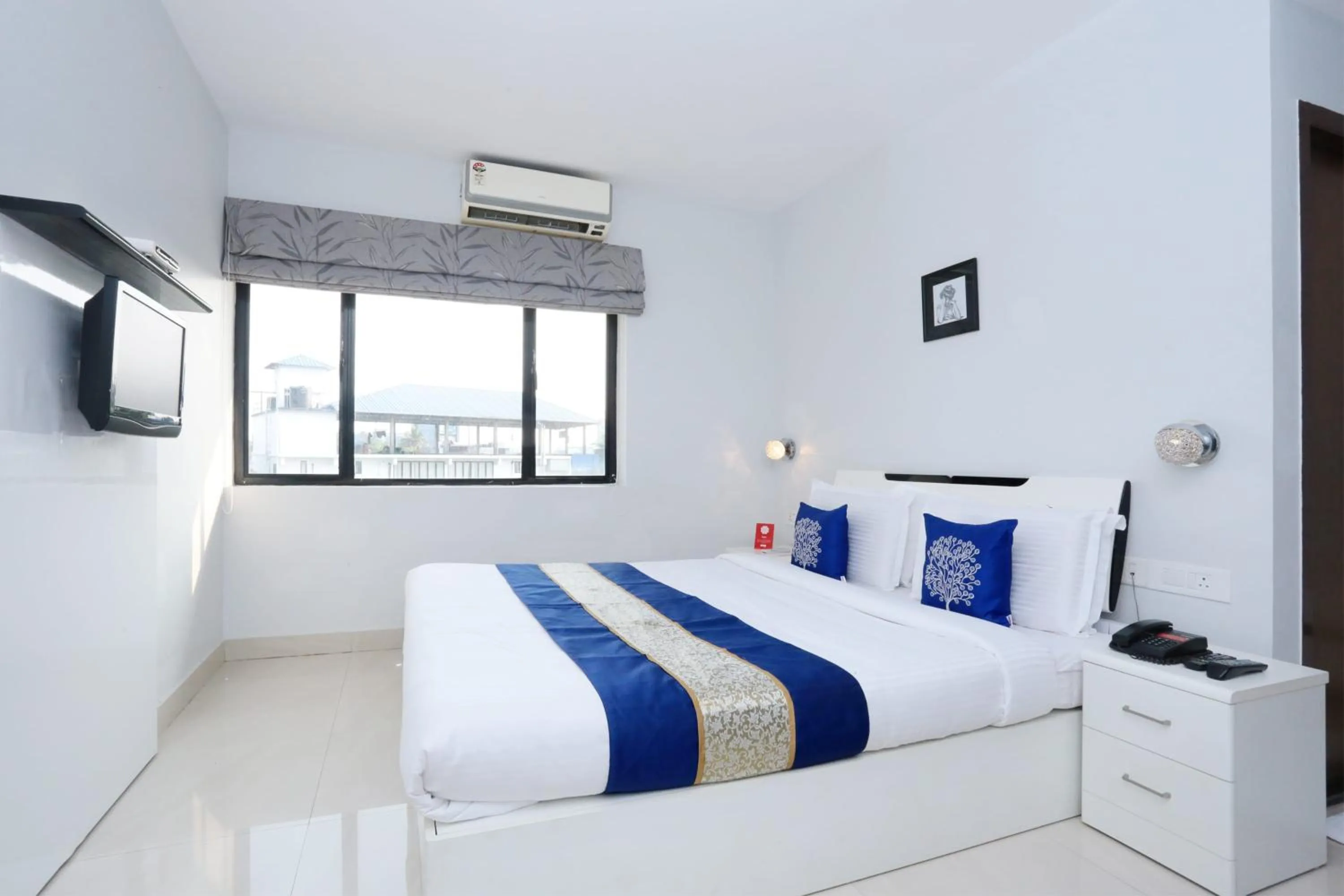 Bedroom, Bed in Super Townhouse Malabar Illam