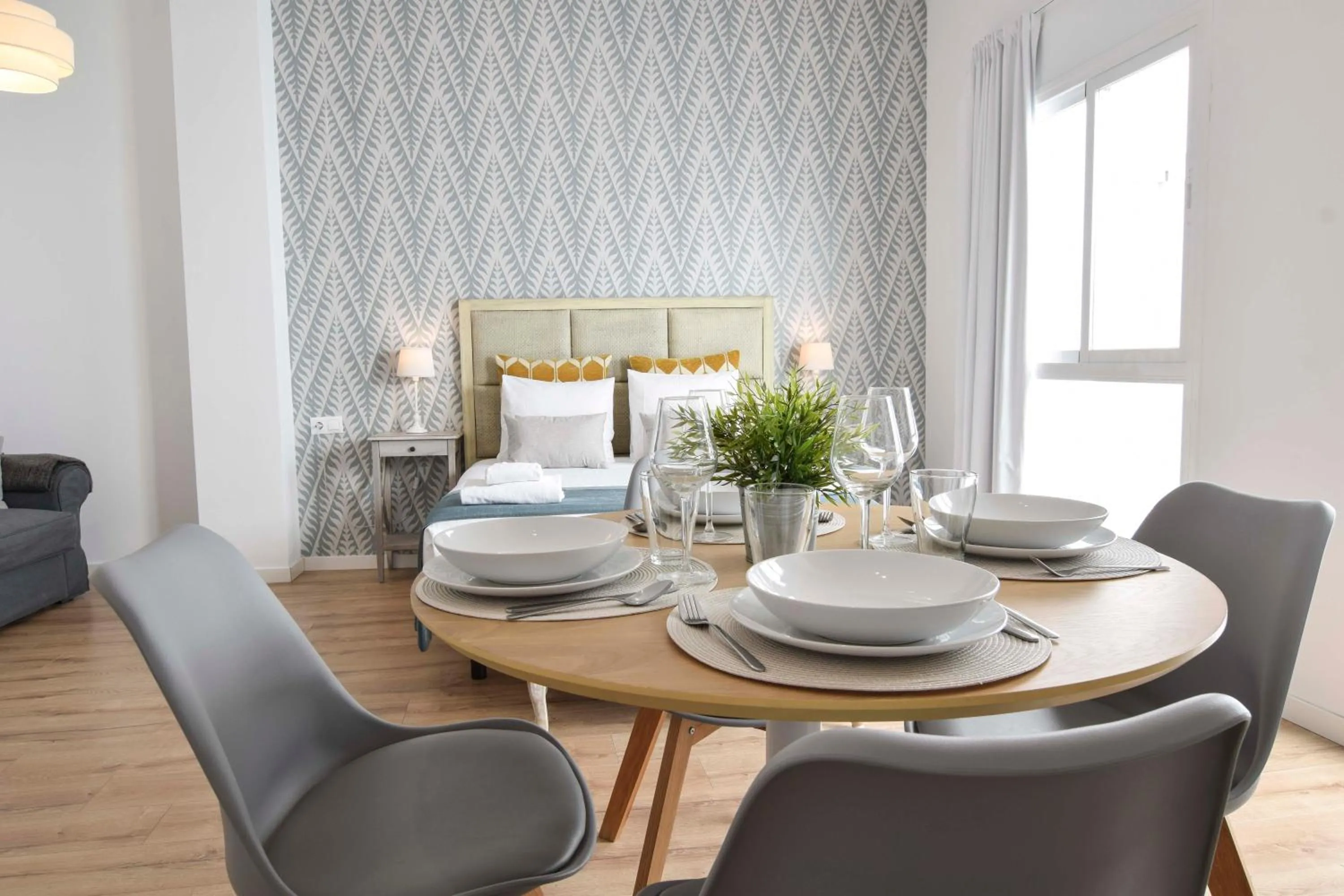 Dining area in Suite Premium - Cathedral of Malaga
