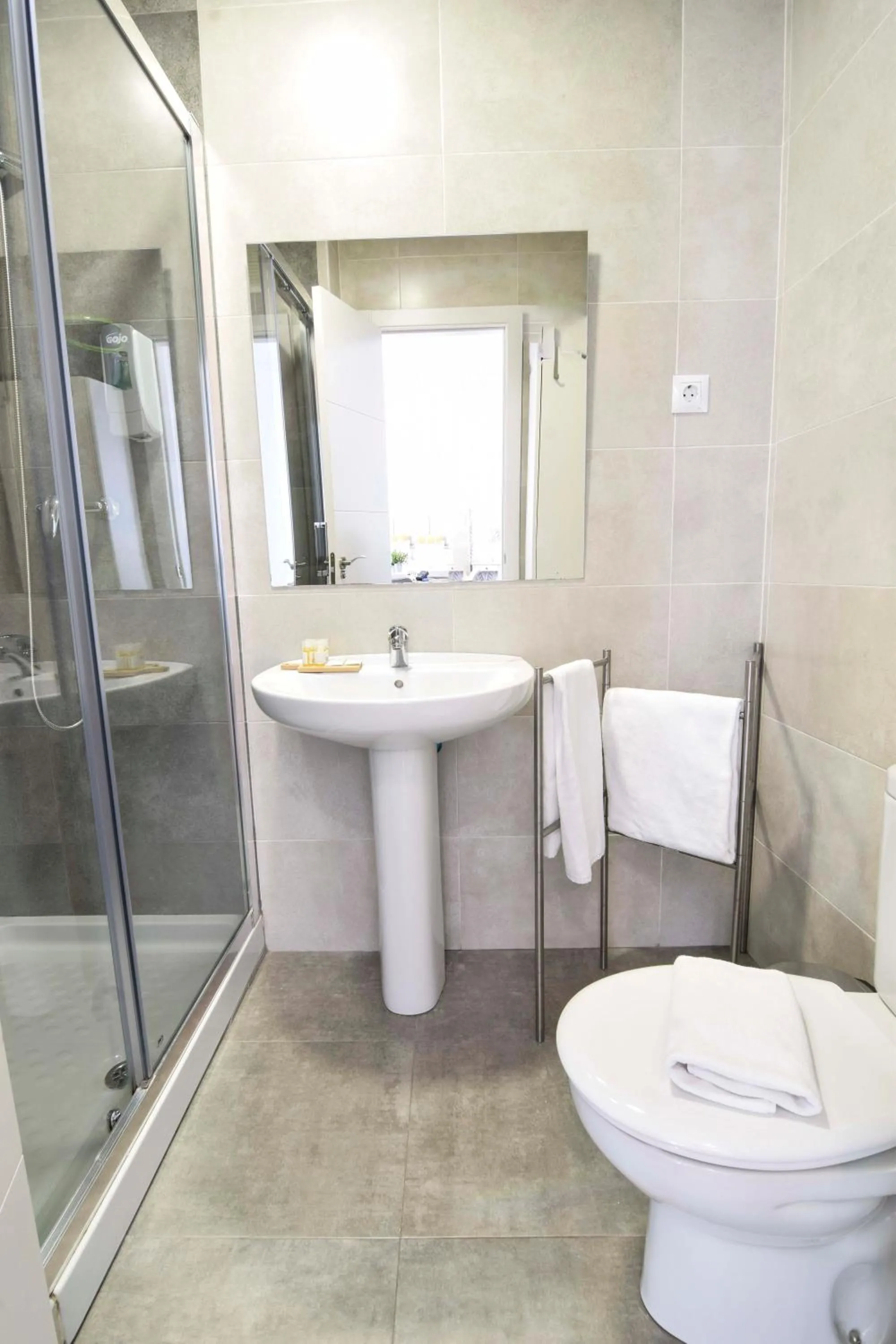 Bathroom in Suite Premium - Cathedral of Malaga