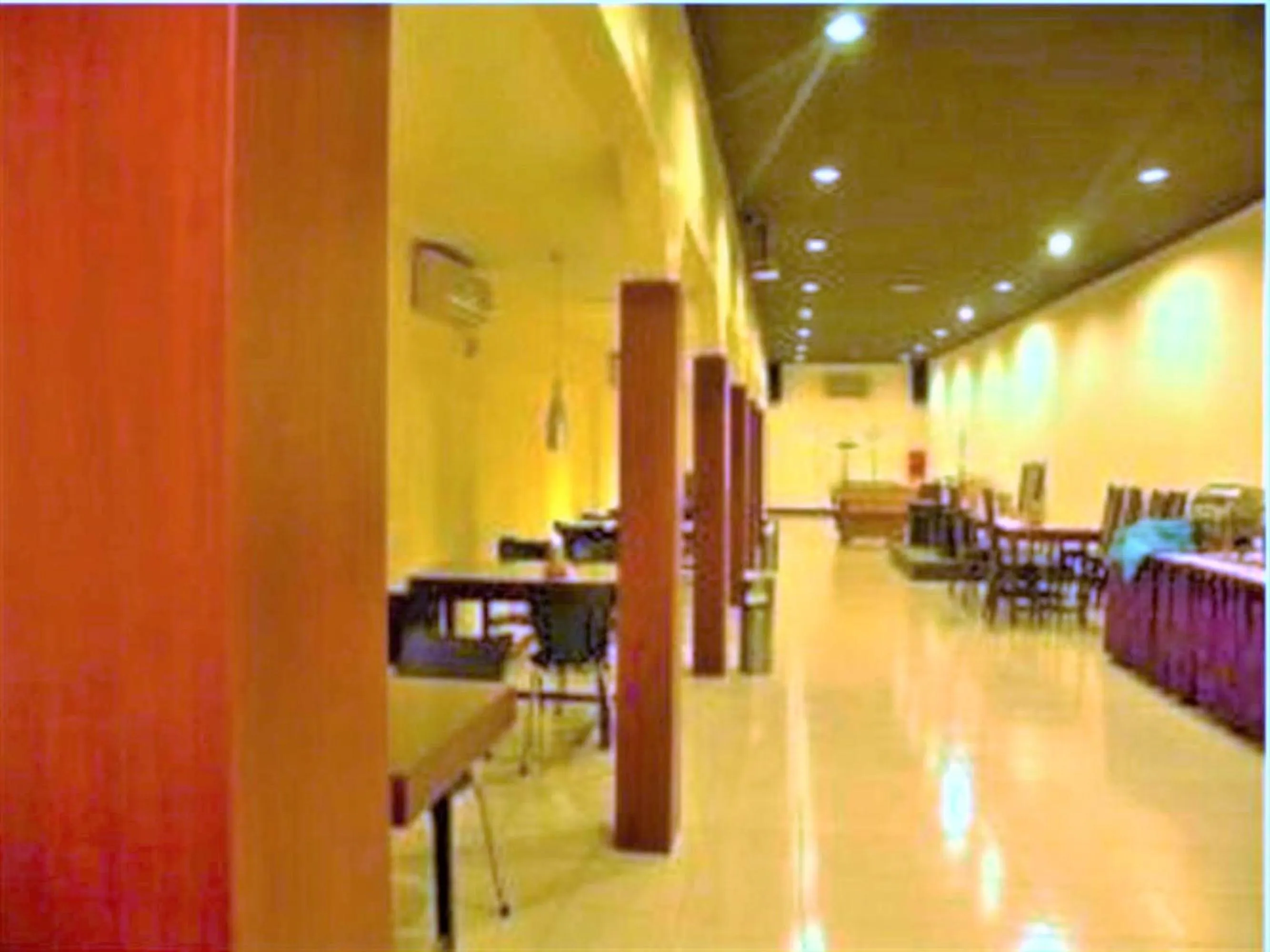 Restaurant/places to eat in Citra Raya Hotel Banjarmasin