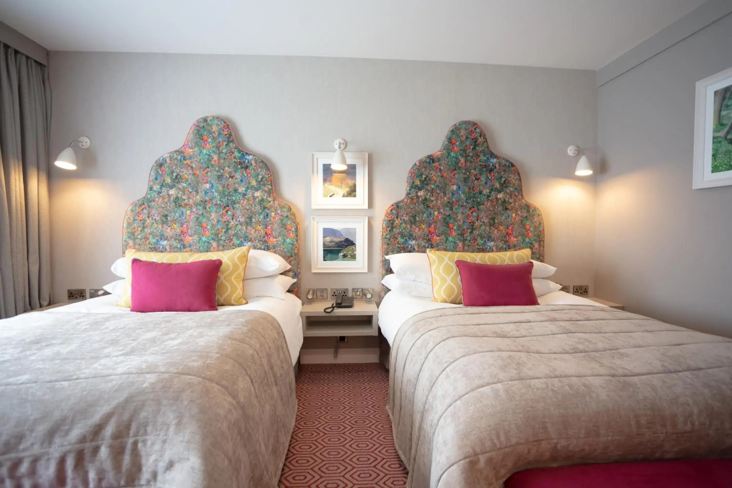 Executive Twin Room in Four Seasons Hotel, Carlingford Executive Twin Room in Four Seasons Hotel, Carlingford