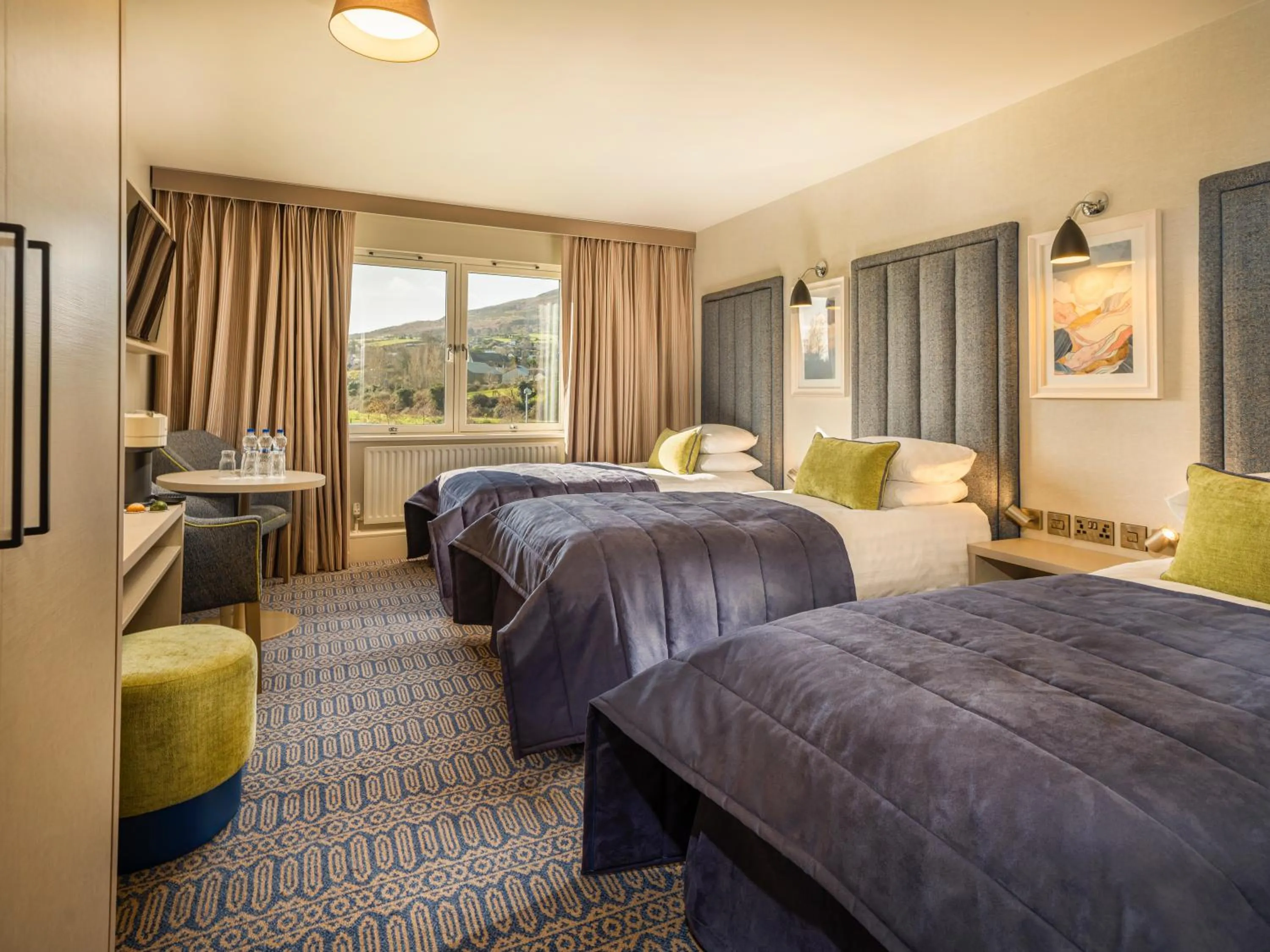 Bed in Four Seasons Hotel, Carlingford