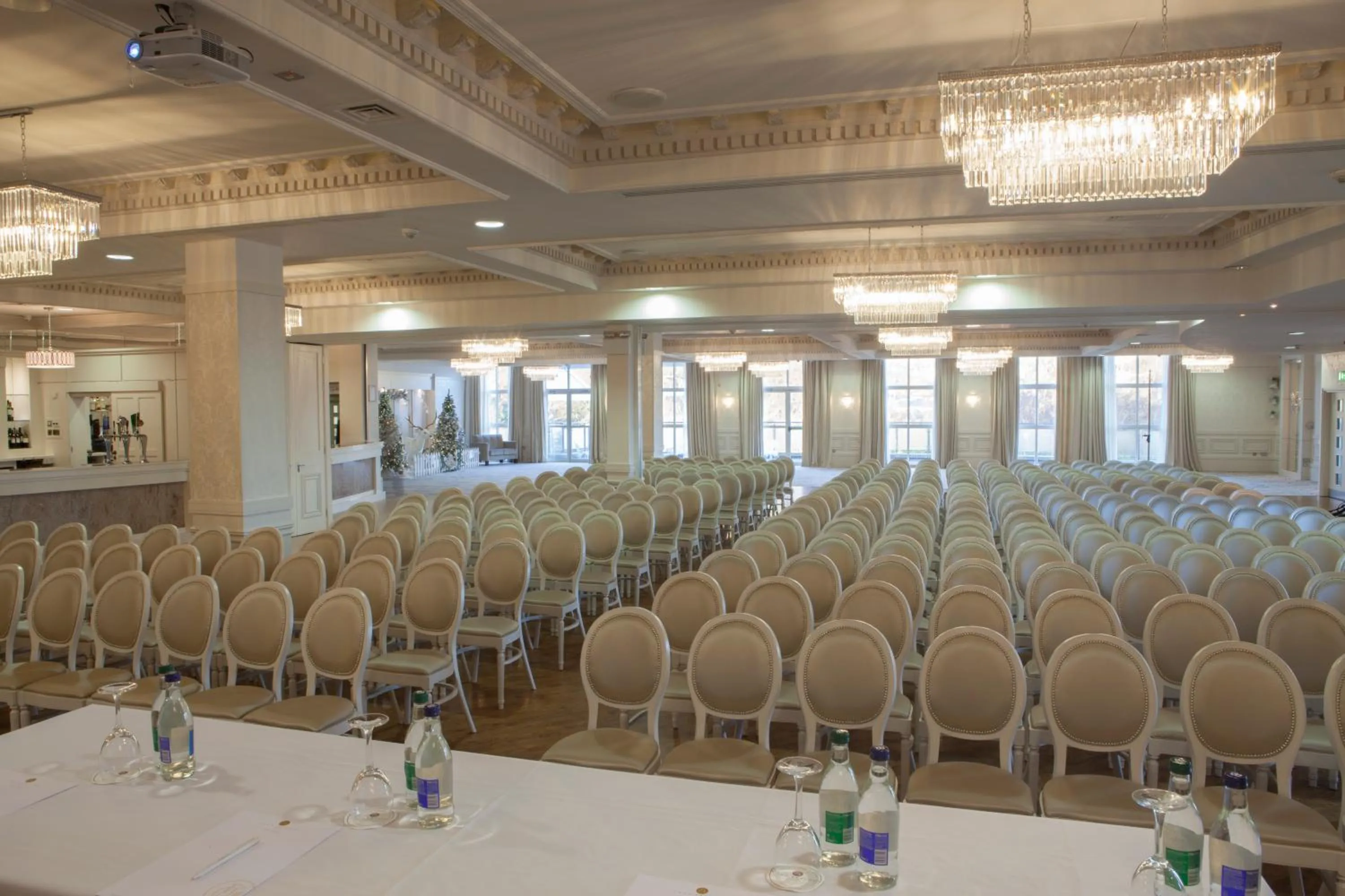 Garden view in Four Seasons Hotel, Carlingford