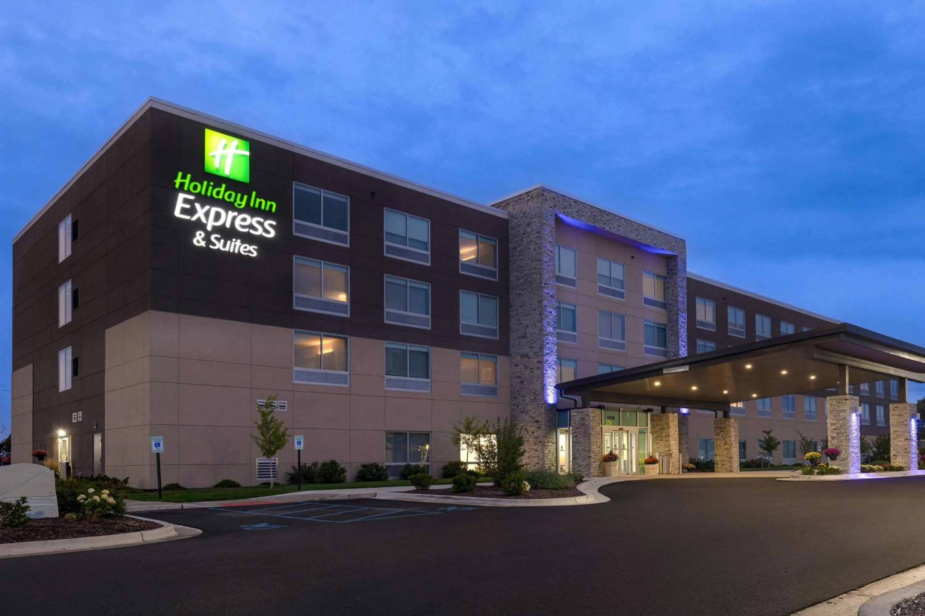 Property building in Holiday Inn Express & Suites - Brighton by IHG
