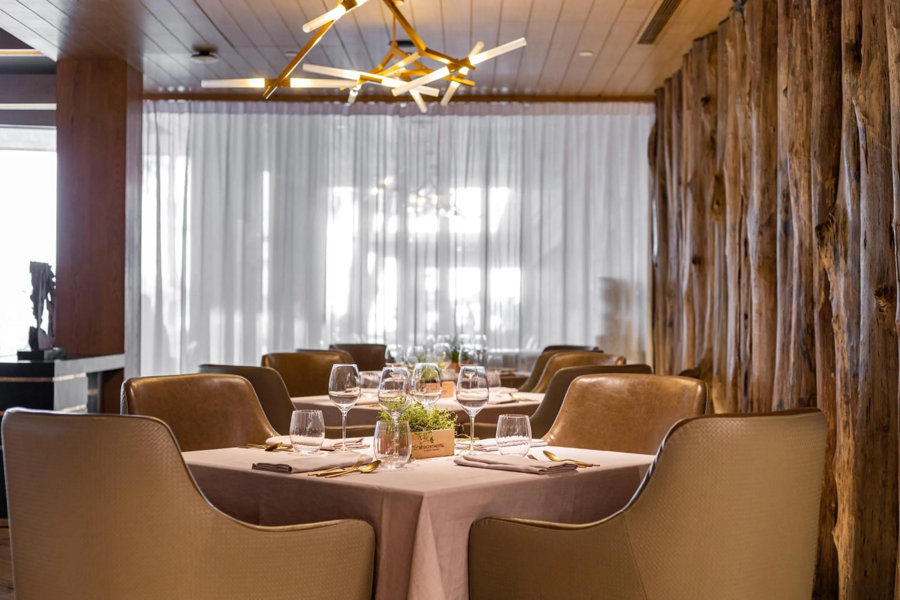 Restaurant/places to eat in InterContinental Phuket Resort by IHG