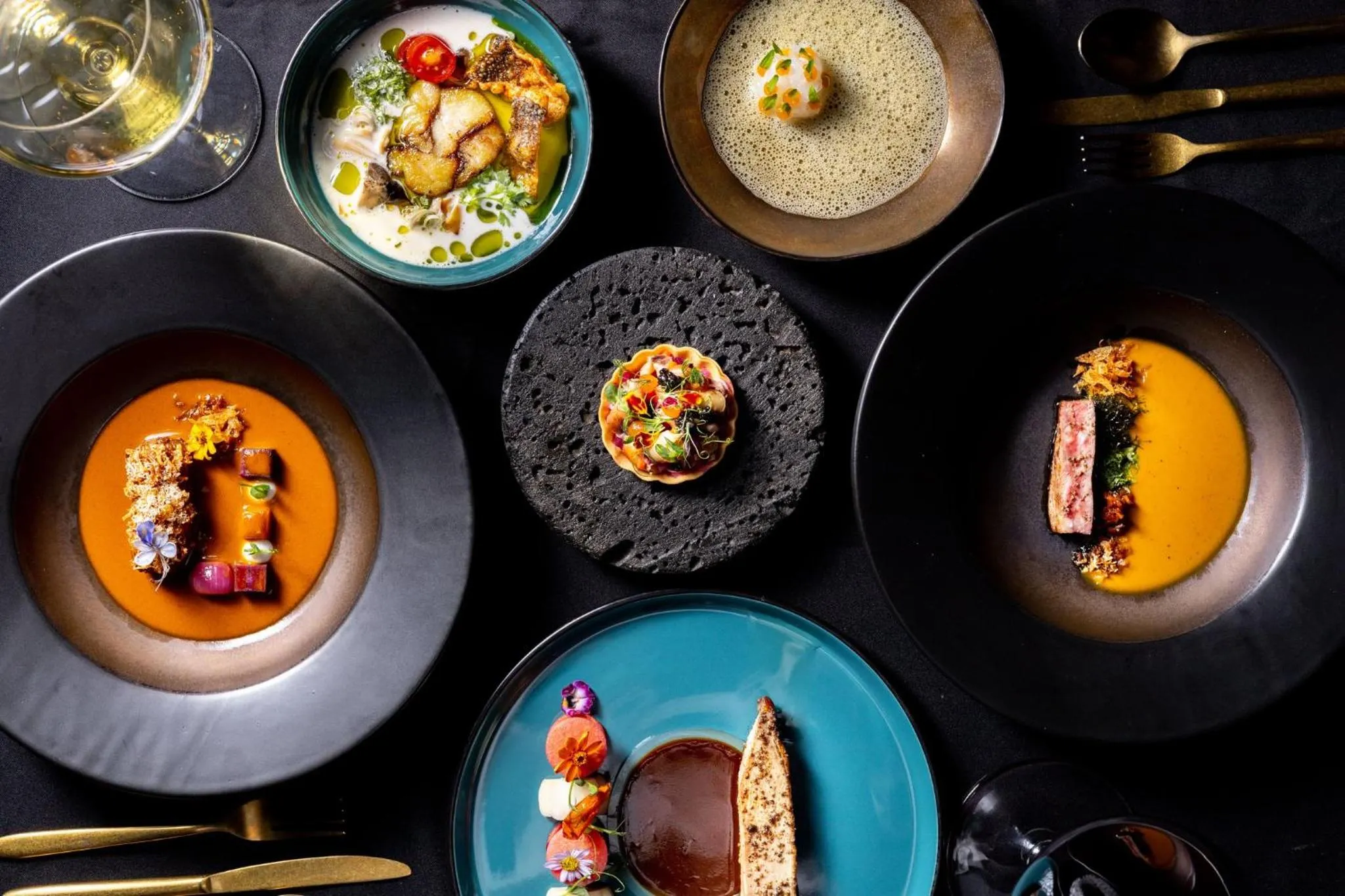 Restaurant/places to eat in InterContinental Phuket Resort by IHG