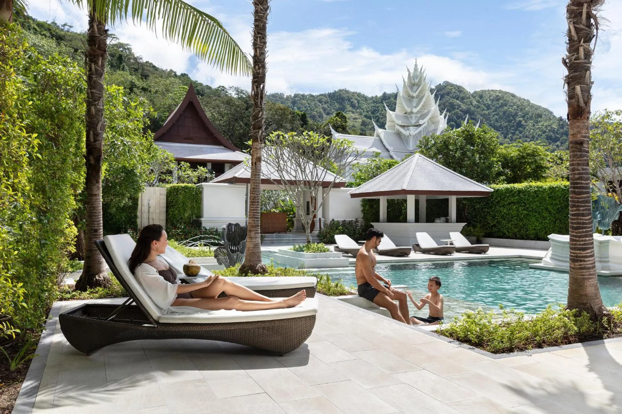 Swimming pool in InterContinental Phuket Resort by IHG