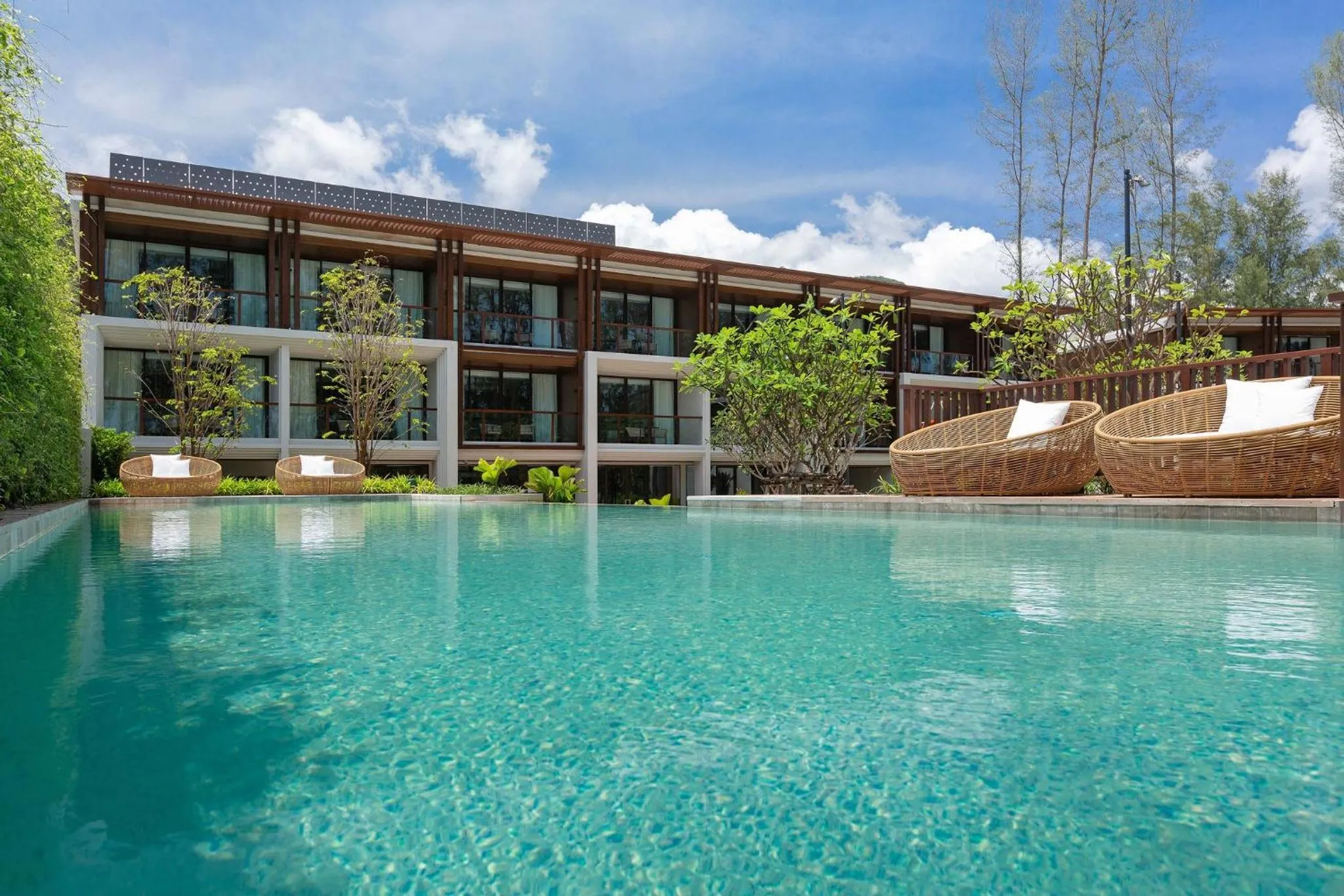 Swimming pool in InterContinental Phuket Resort by IHG