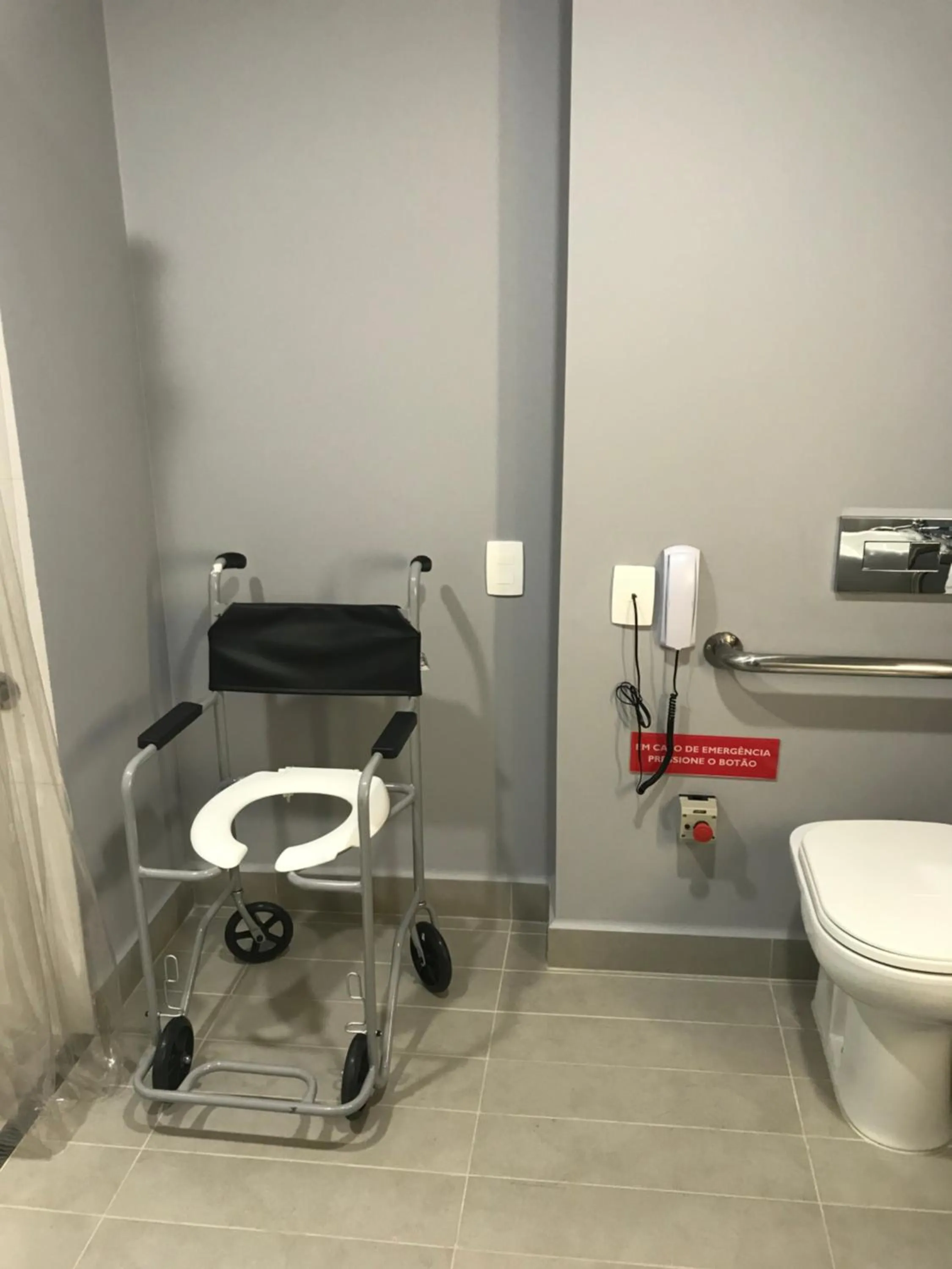 Toilet in ibis Parauapebas