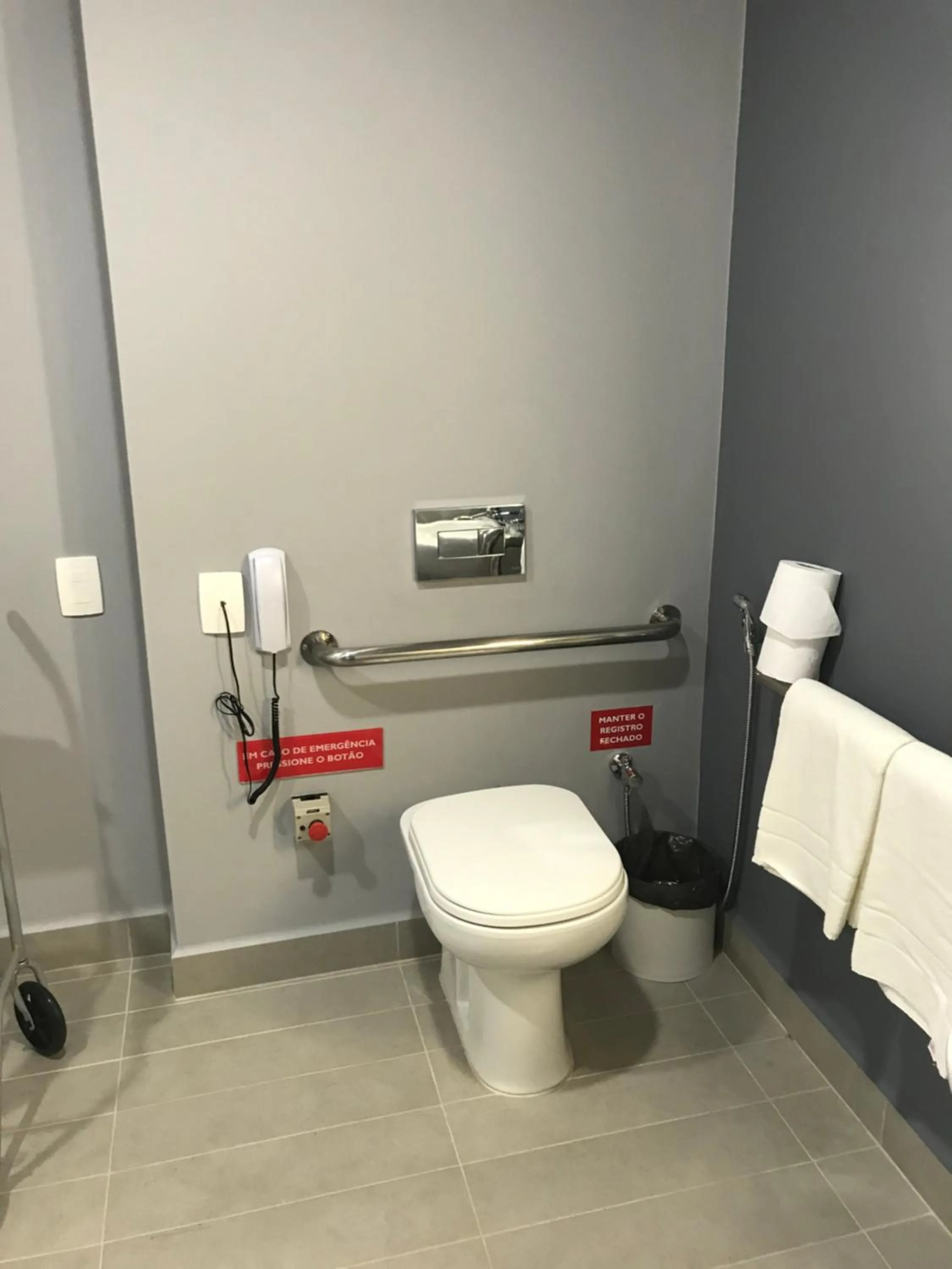 Toilet in ibis Parauapebas