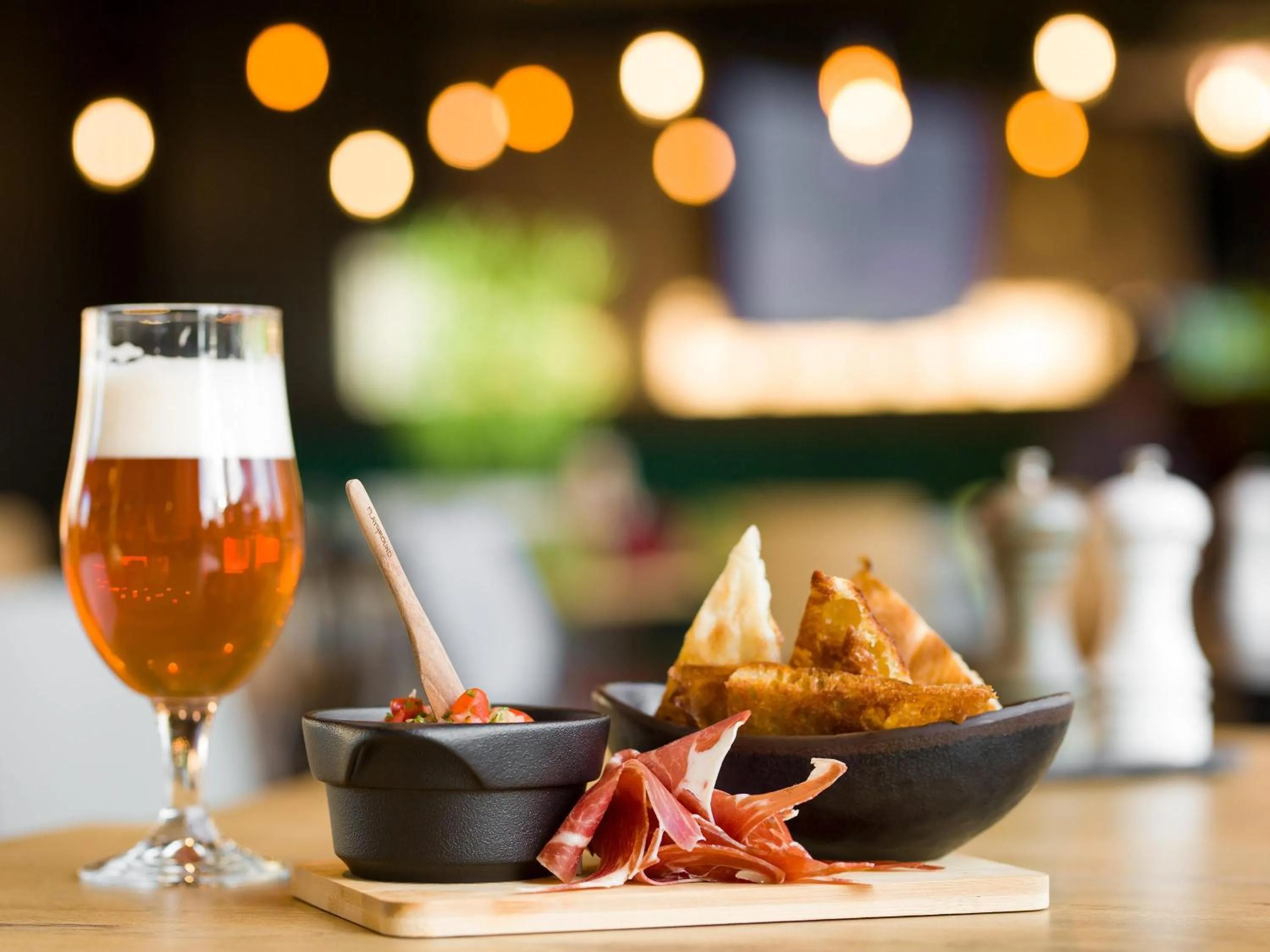 Restaurant/places to eat in ibis Tallinn Center