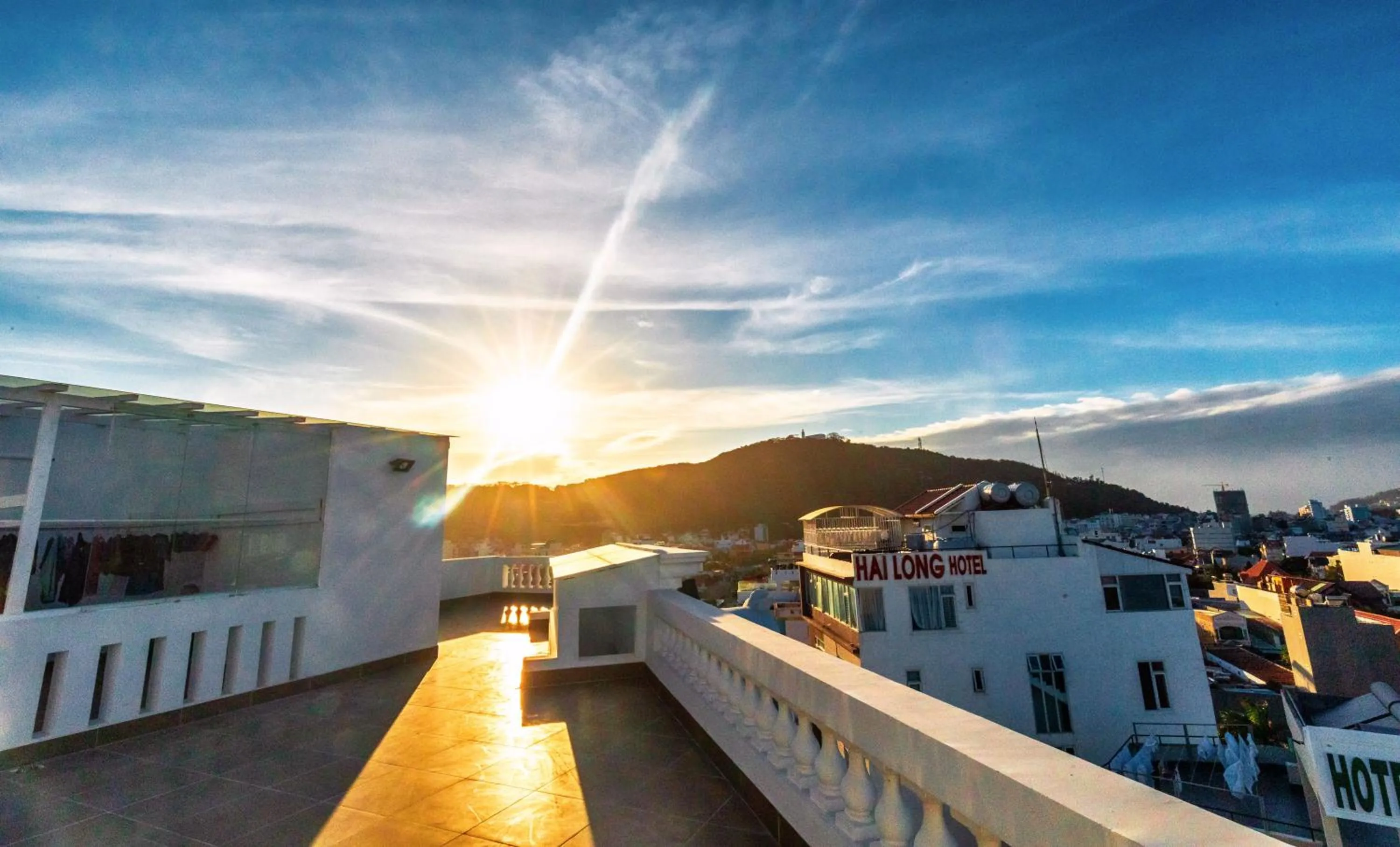 Sunrise in La Castle