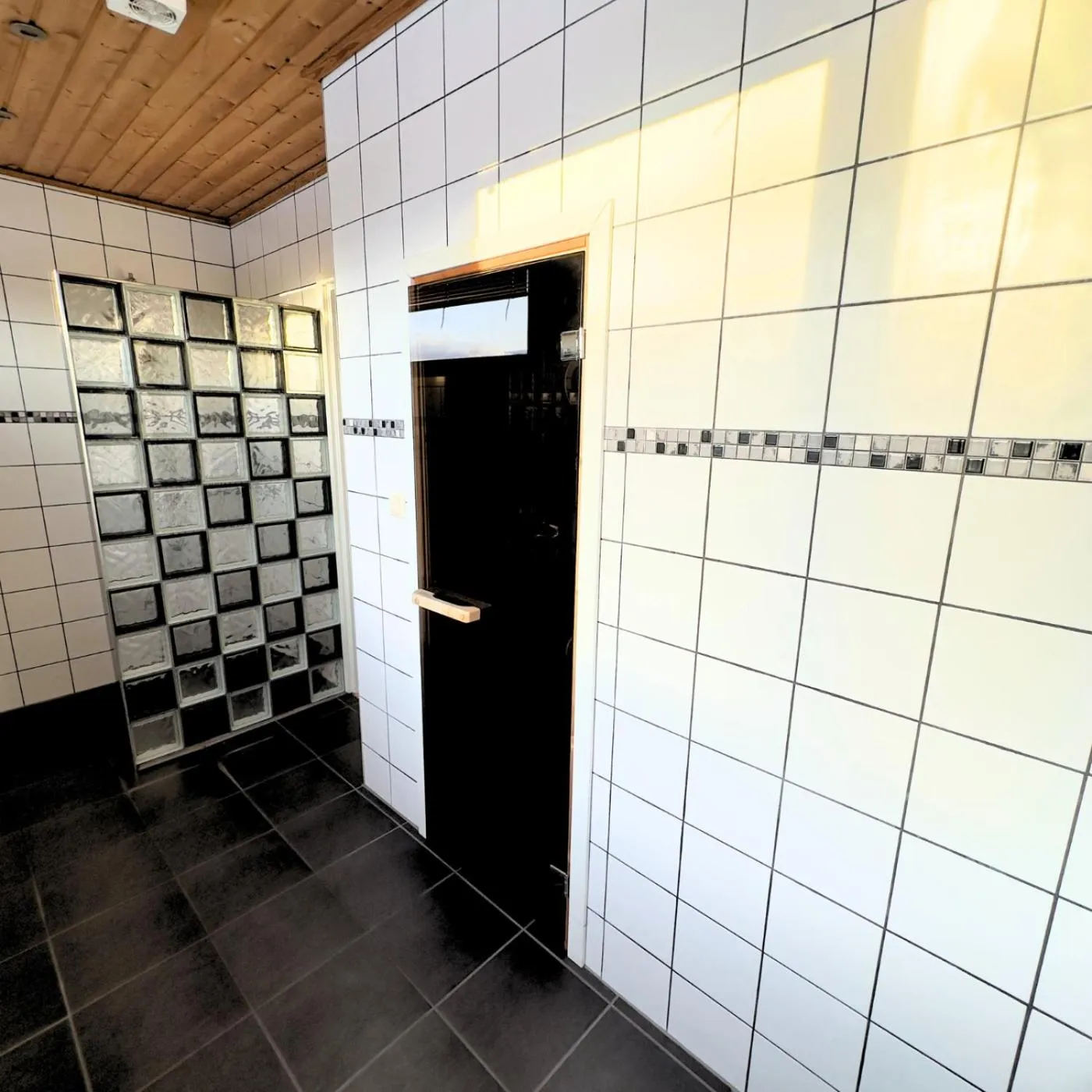 Shower in Centralhotellet