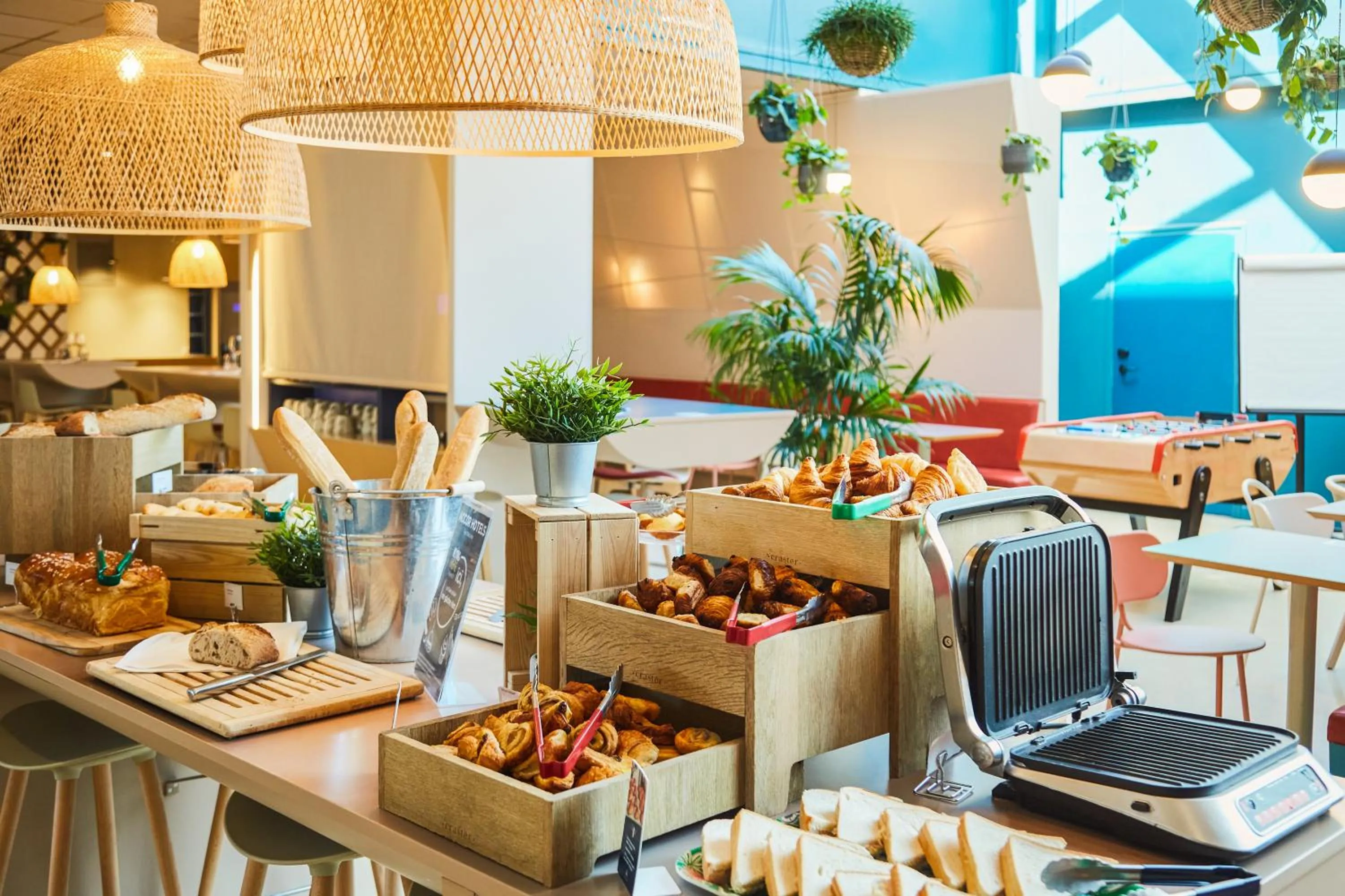 Breakfast in ibis Styles Toulon Centre Port