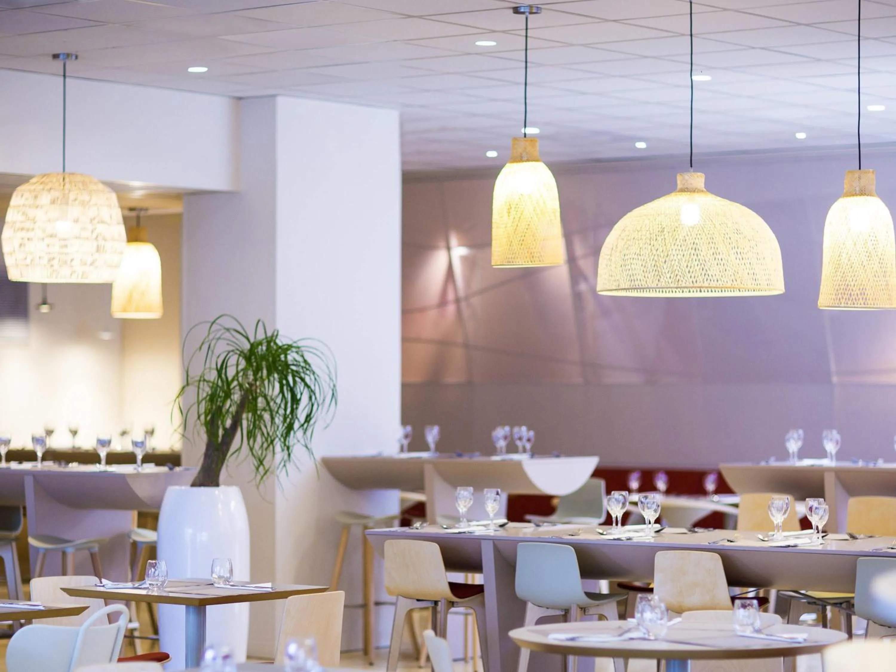 Property building in ibis Styles Toulon Centre Port