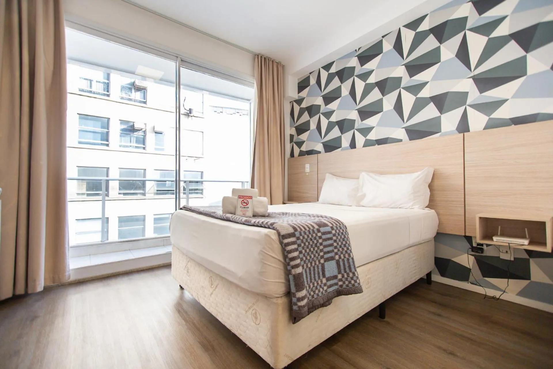 Bedroom, Bed in 360 Luz