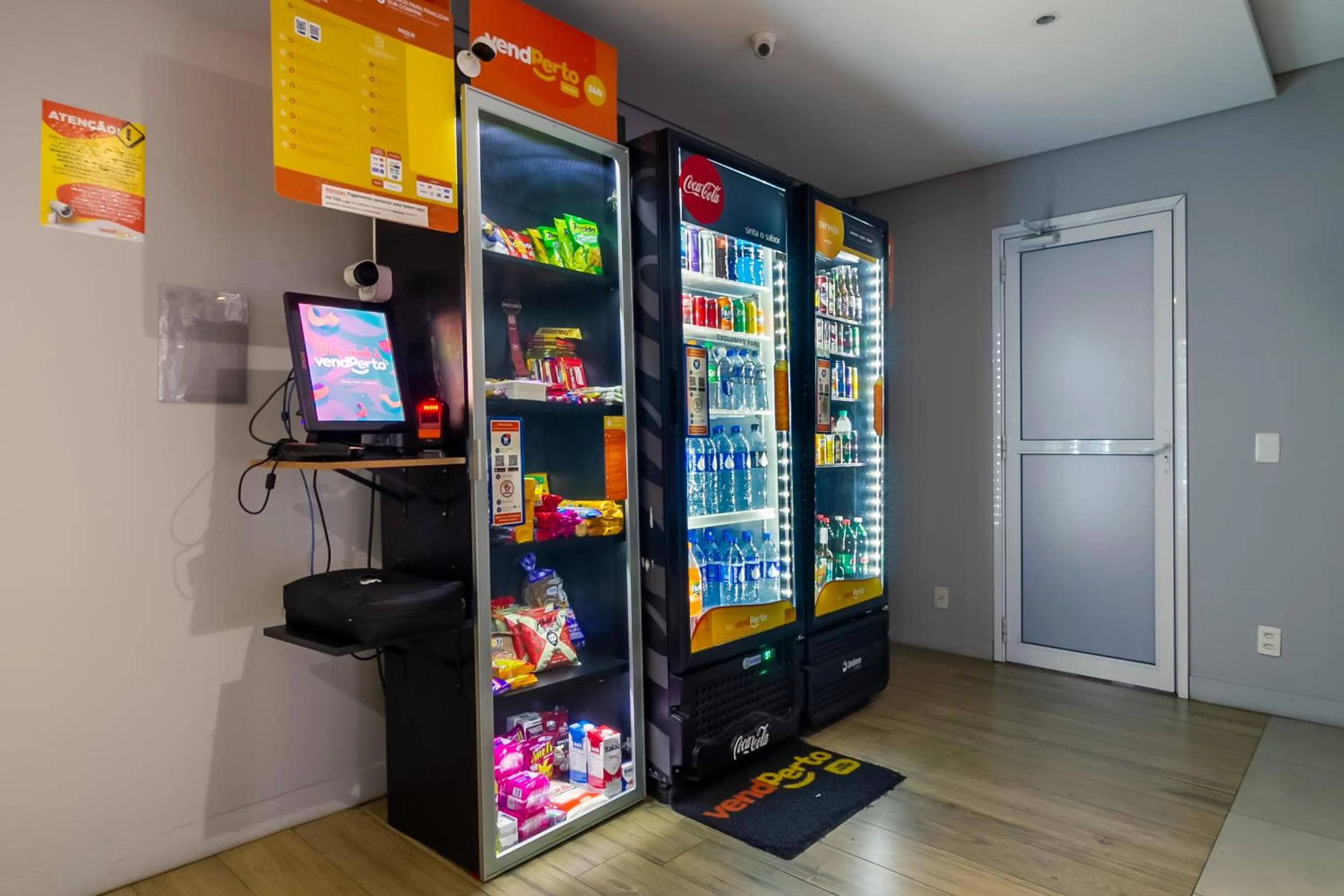 Supermarket/grocery shop in 360 Luz