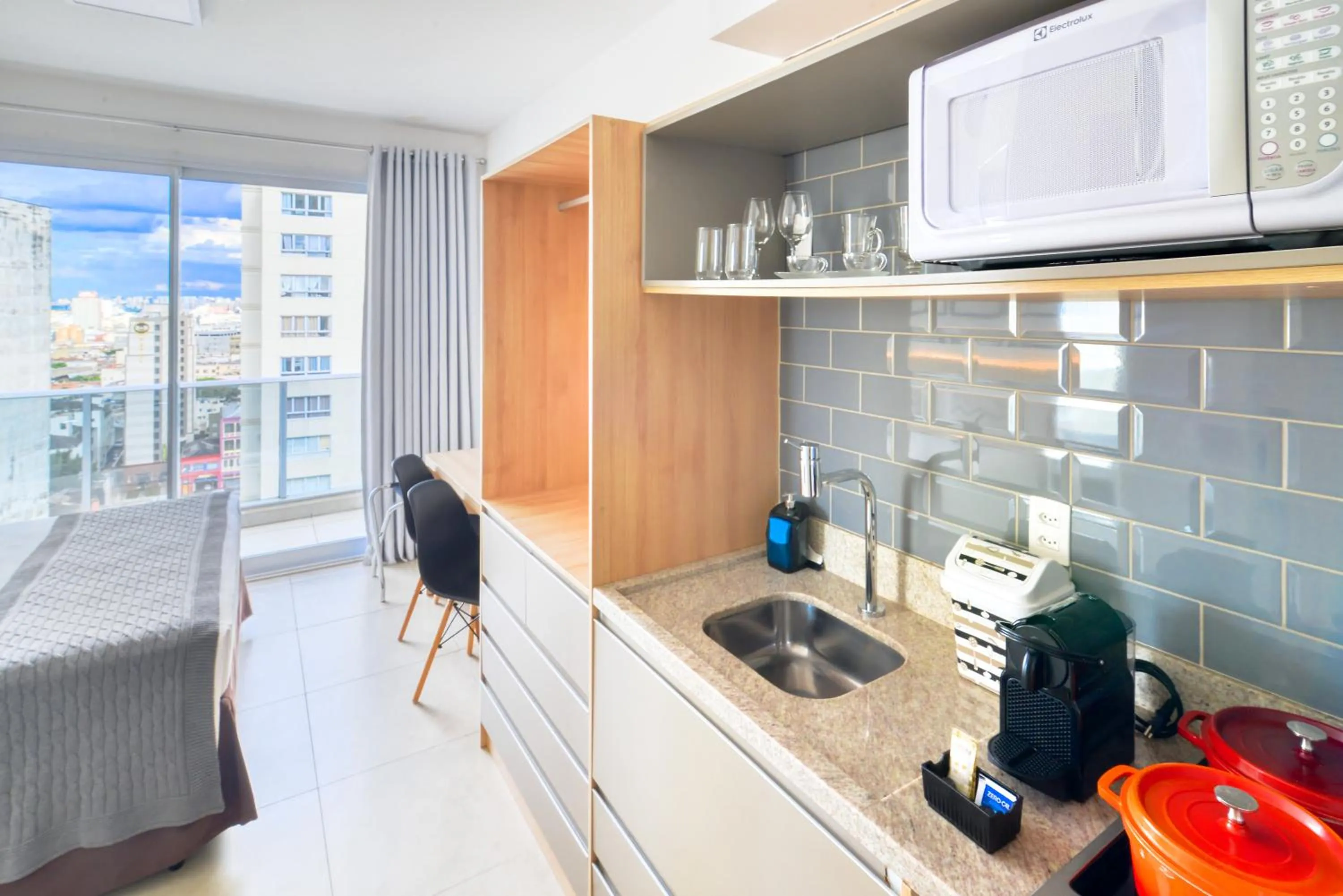 Kitchen or kitchenette in 360 Luz