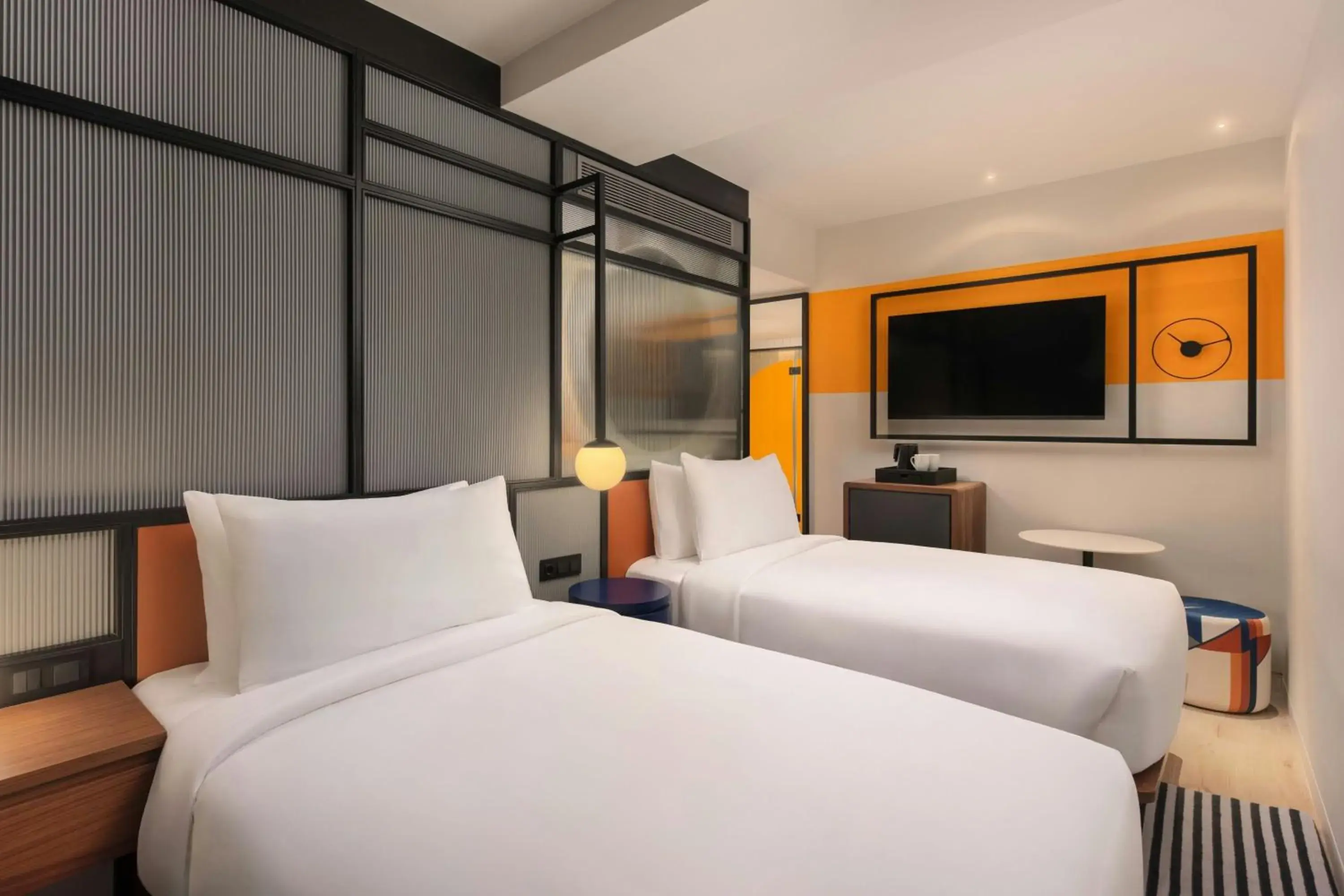 Aloft Twin Room in Aloft Madrid Gran Via Aloft Twin Room in Aloft Madrid Gran Via