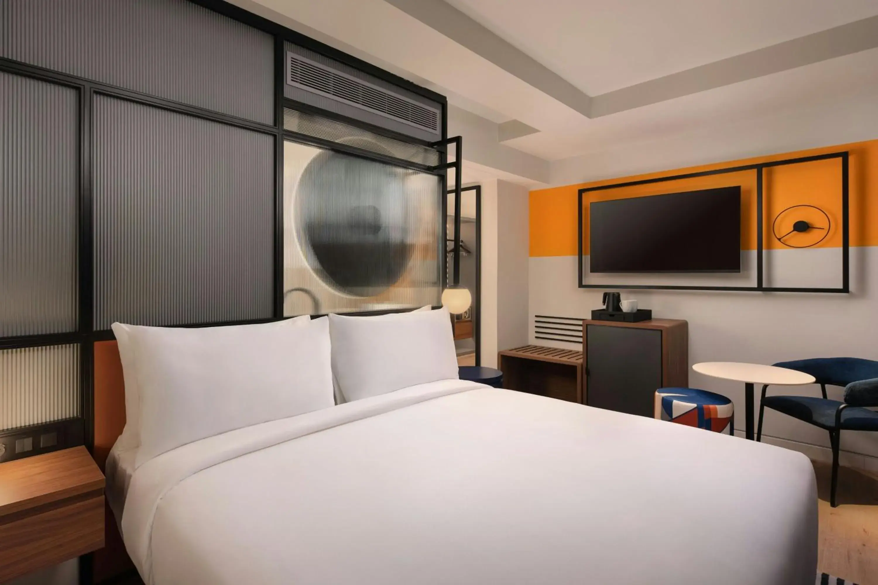 Aloft King Room in Aloft Madrid Gran Via Aloft King Room in Aloft Madrid Gran Via