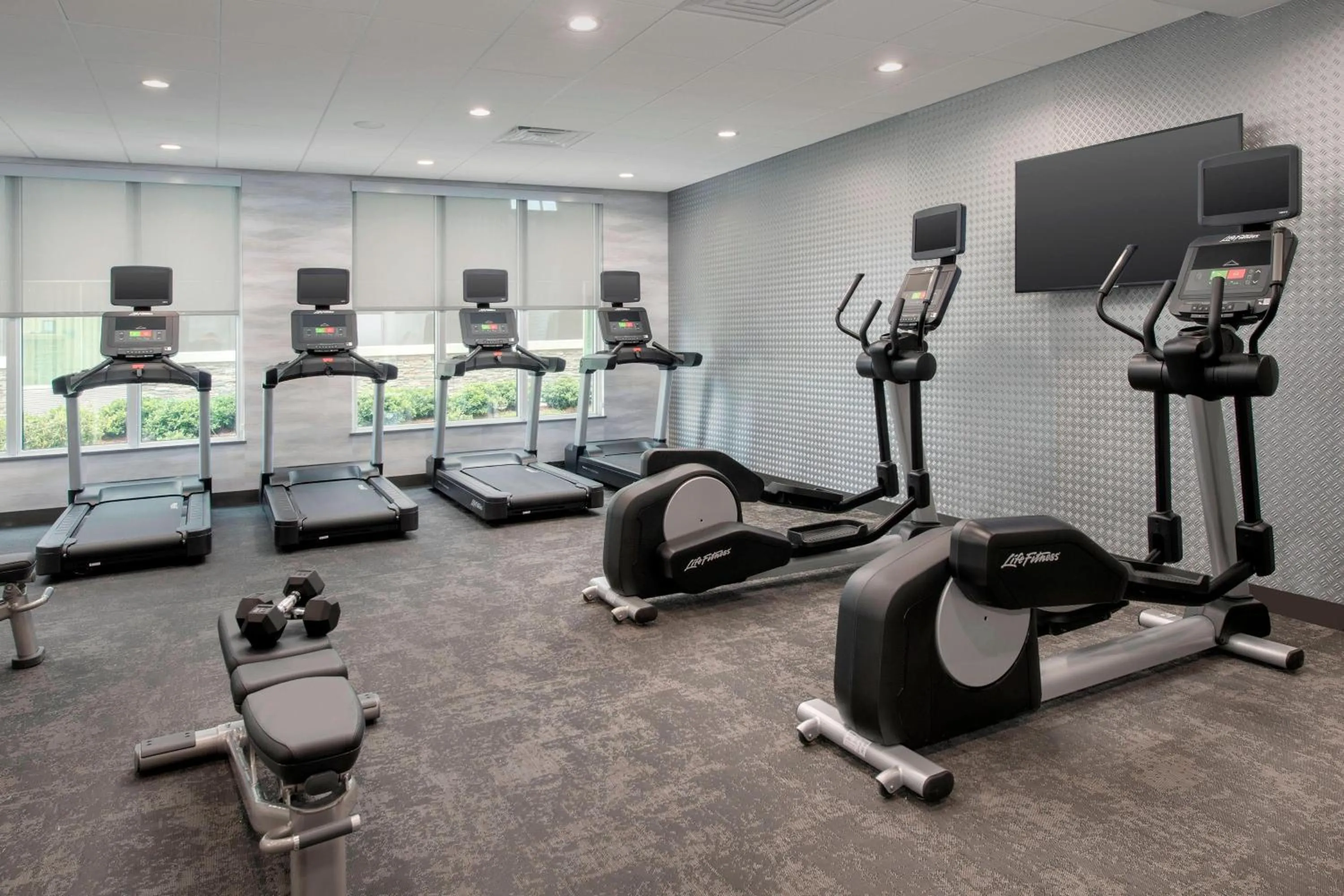 Fitness centre/facilities in Fairfield Inn & Suites by Marriott New Orleans Metairie