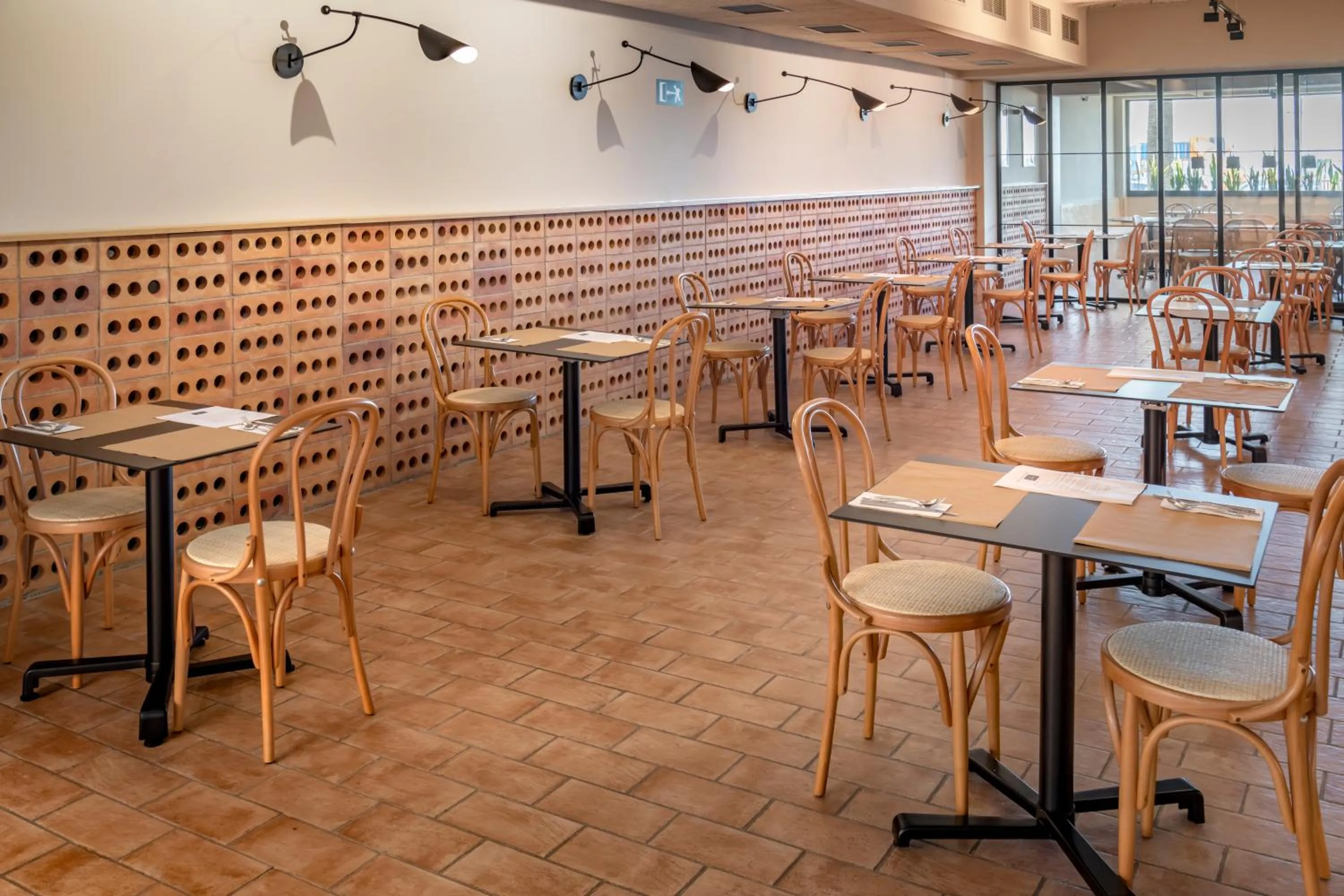 Restaurant/places to eat in GHT Miratge - Only Adults 18 and up