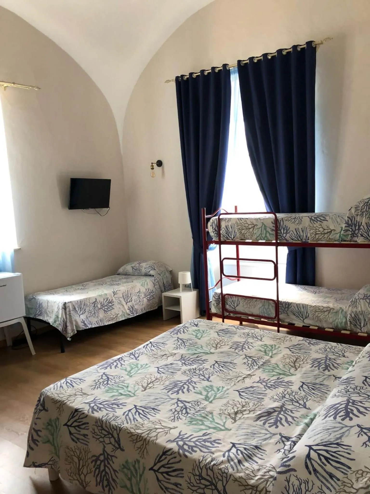 Bed in Porto Salvo