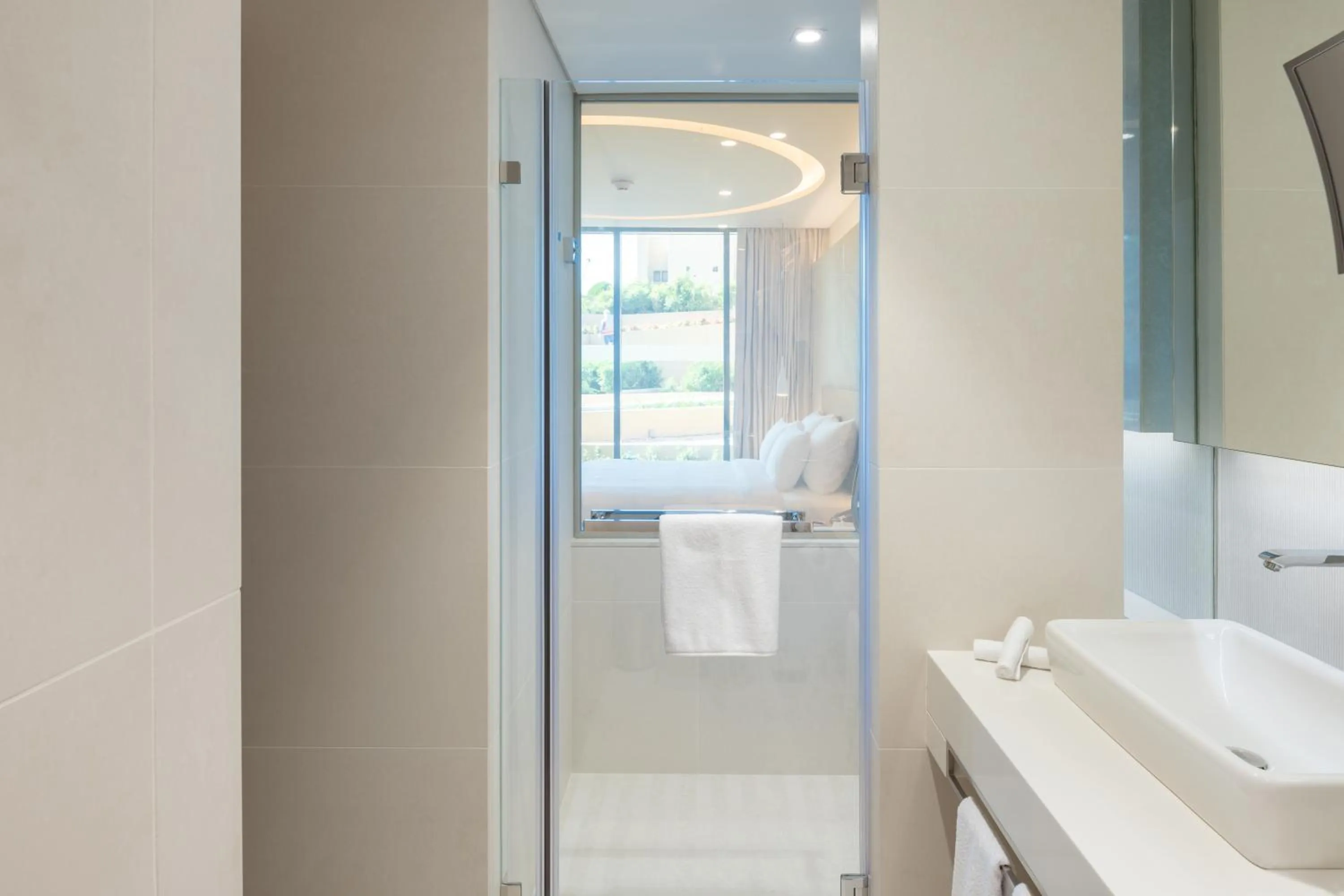 Shower in Radisson Blu Hotel & Residence, Riyadh Diplomatic Quarter