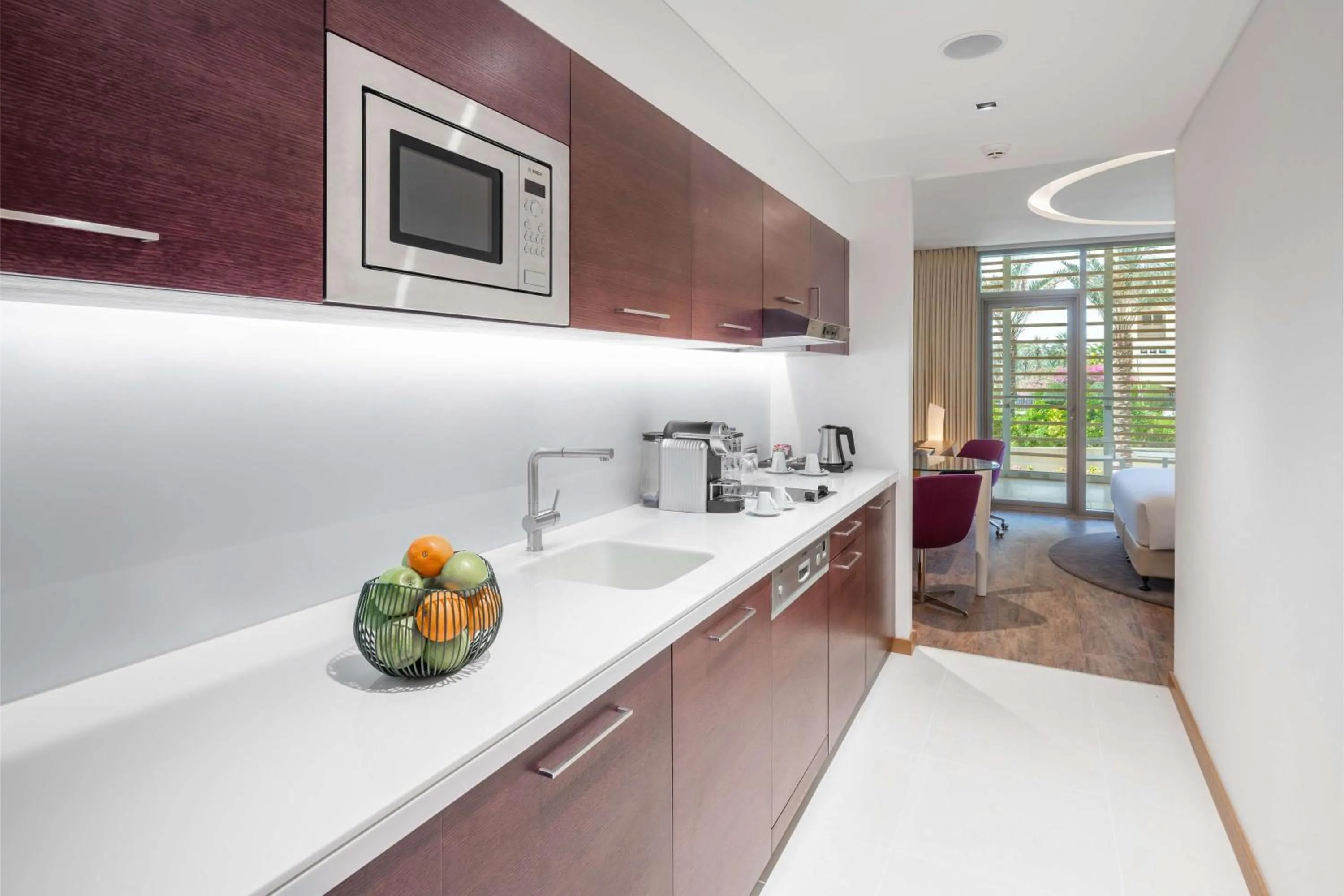 Kitchen or kitchenette in Radisson Blu Hotel & Residence, Riyadh Diplomatic Quarter