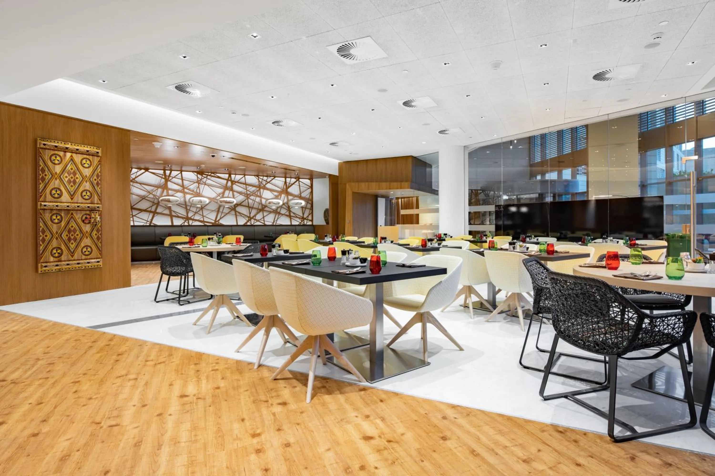 Restaurant/places to eat in Radisson Blu Hotel & Residence, Riyadh Diplomatic Quarter