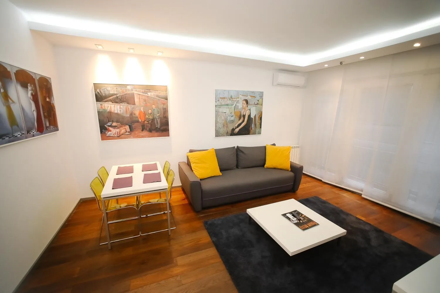 STATUS Superior Apartments