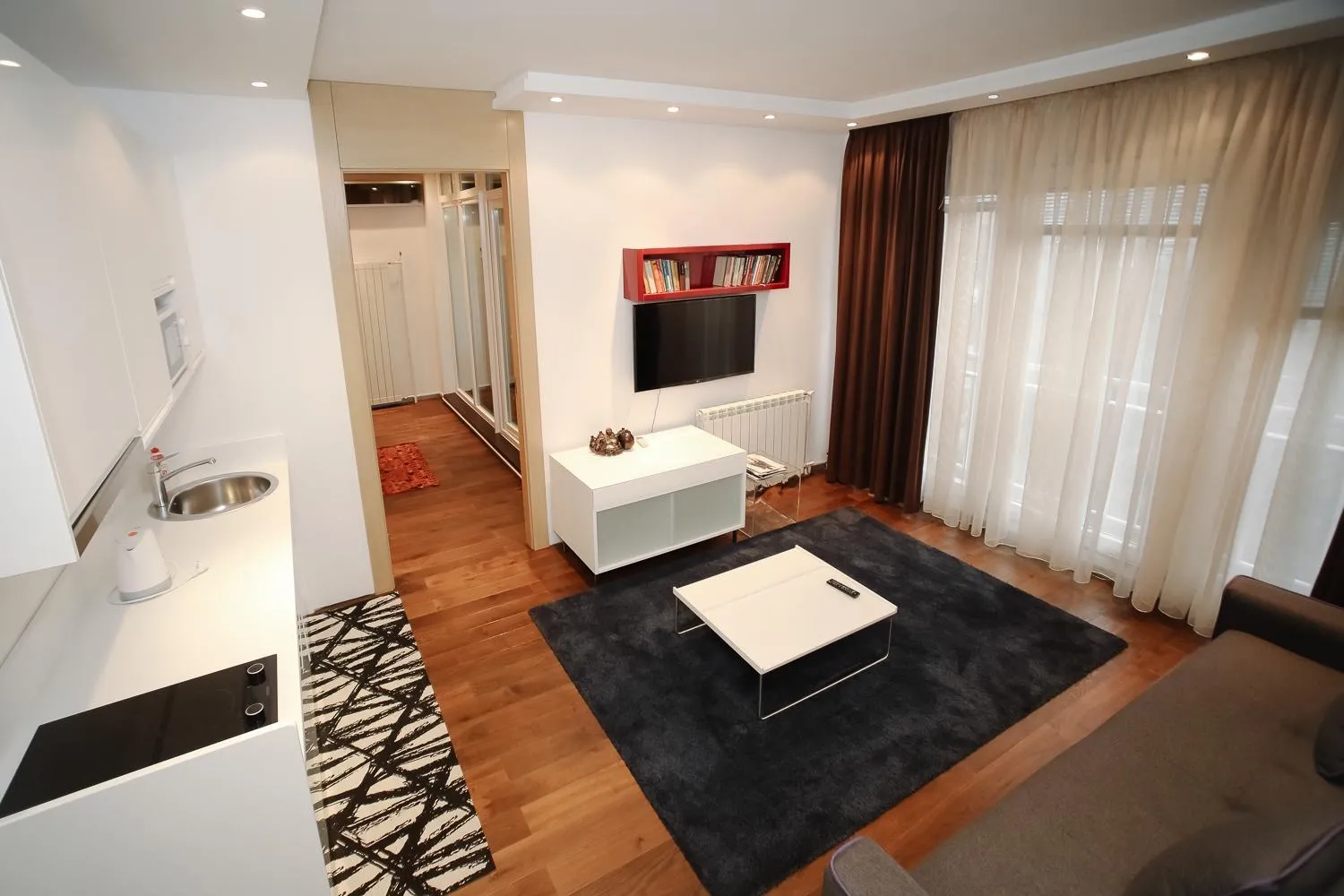 Bed in STATUS Superior Apartments