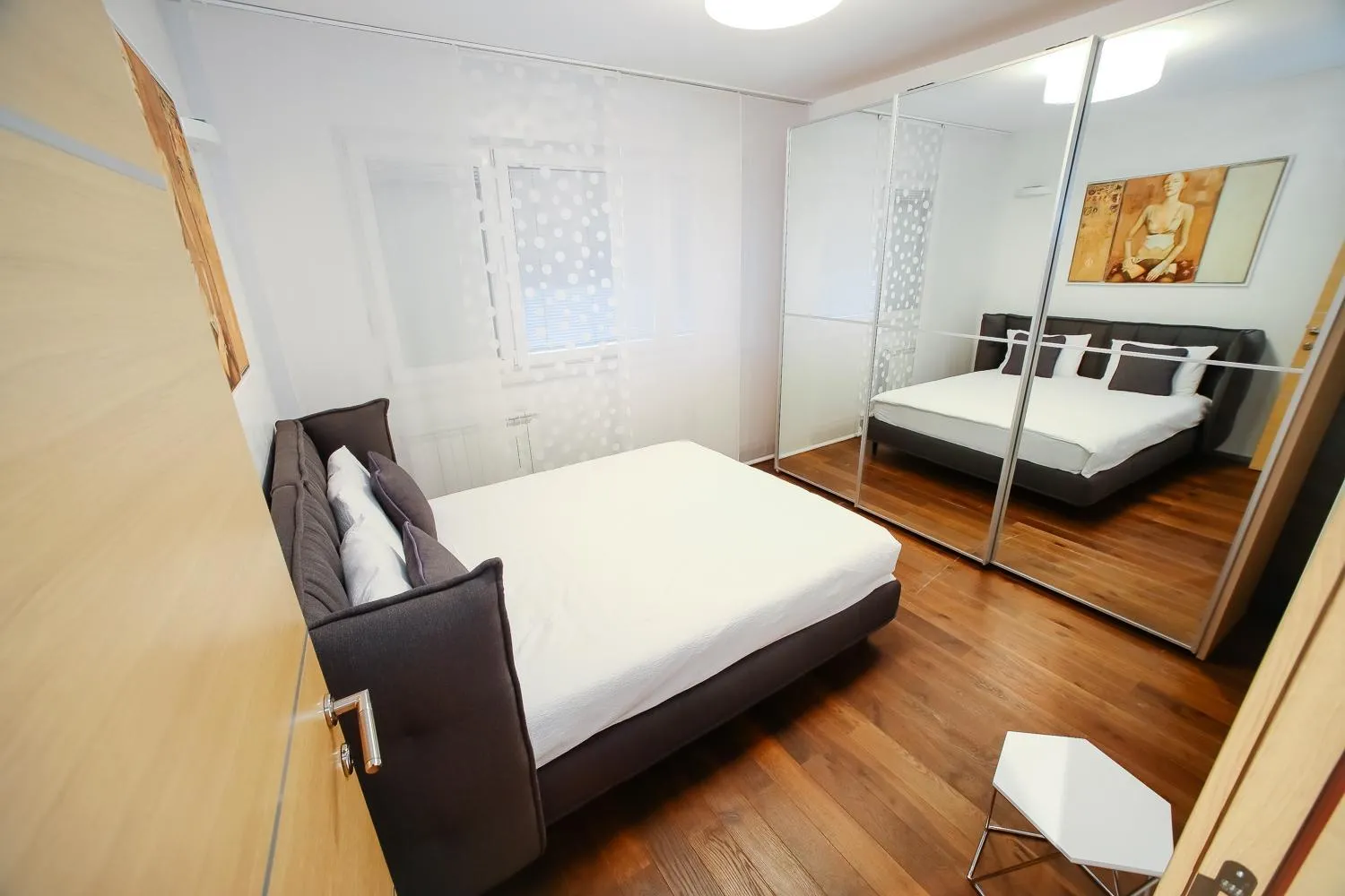 Bed in STATUS Superior Apartments