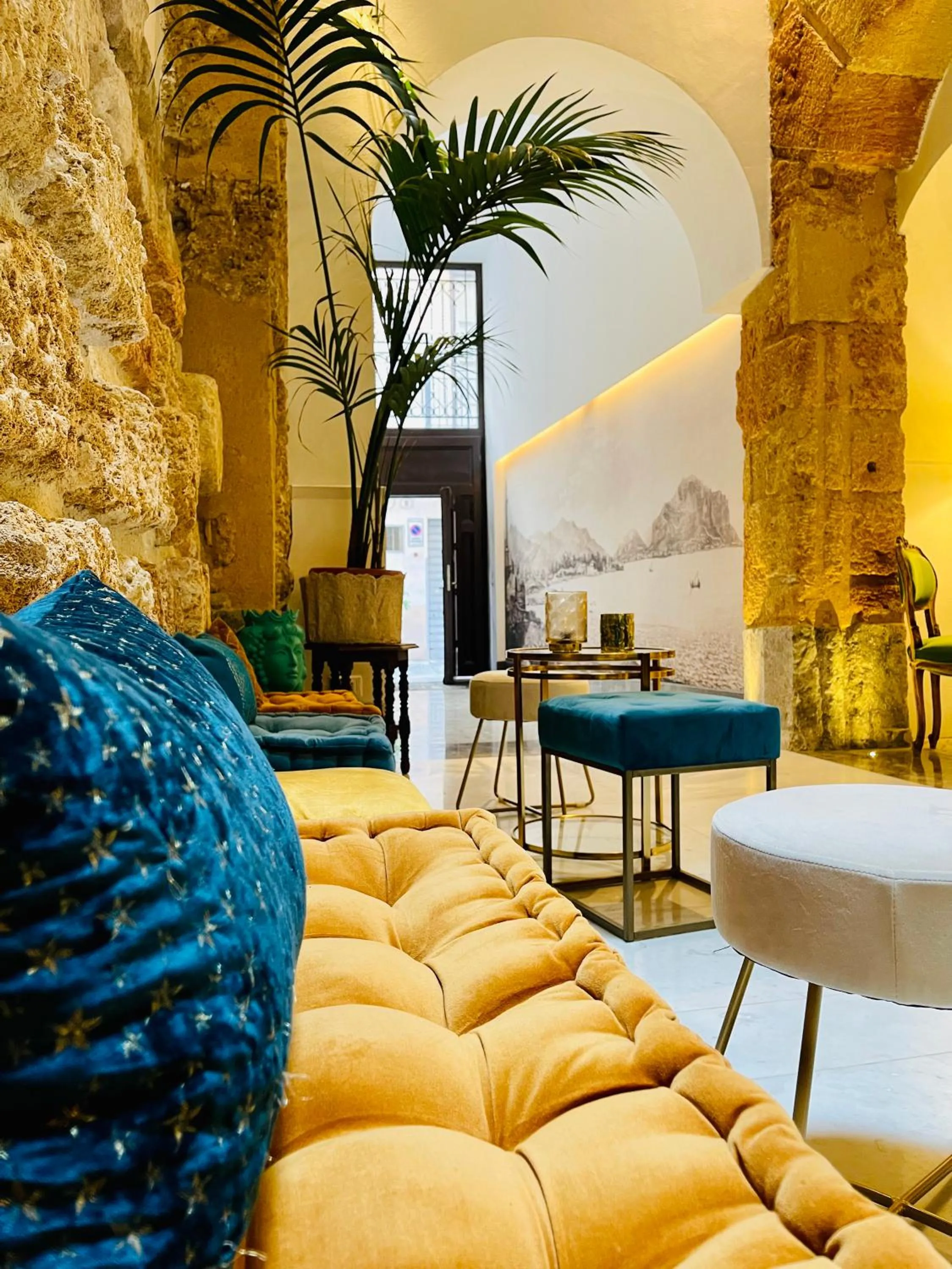 Patio in Palazzo del Poeta - Dimora Contemporanea