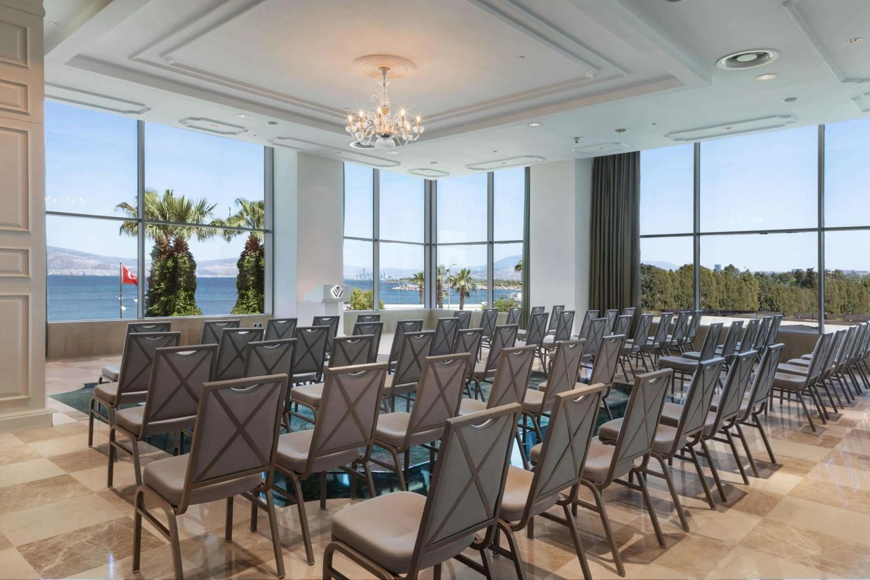 Meeting/conference room in Wyndham Grand Izmir Ozdilek Thermal & Spa