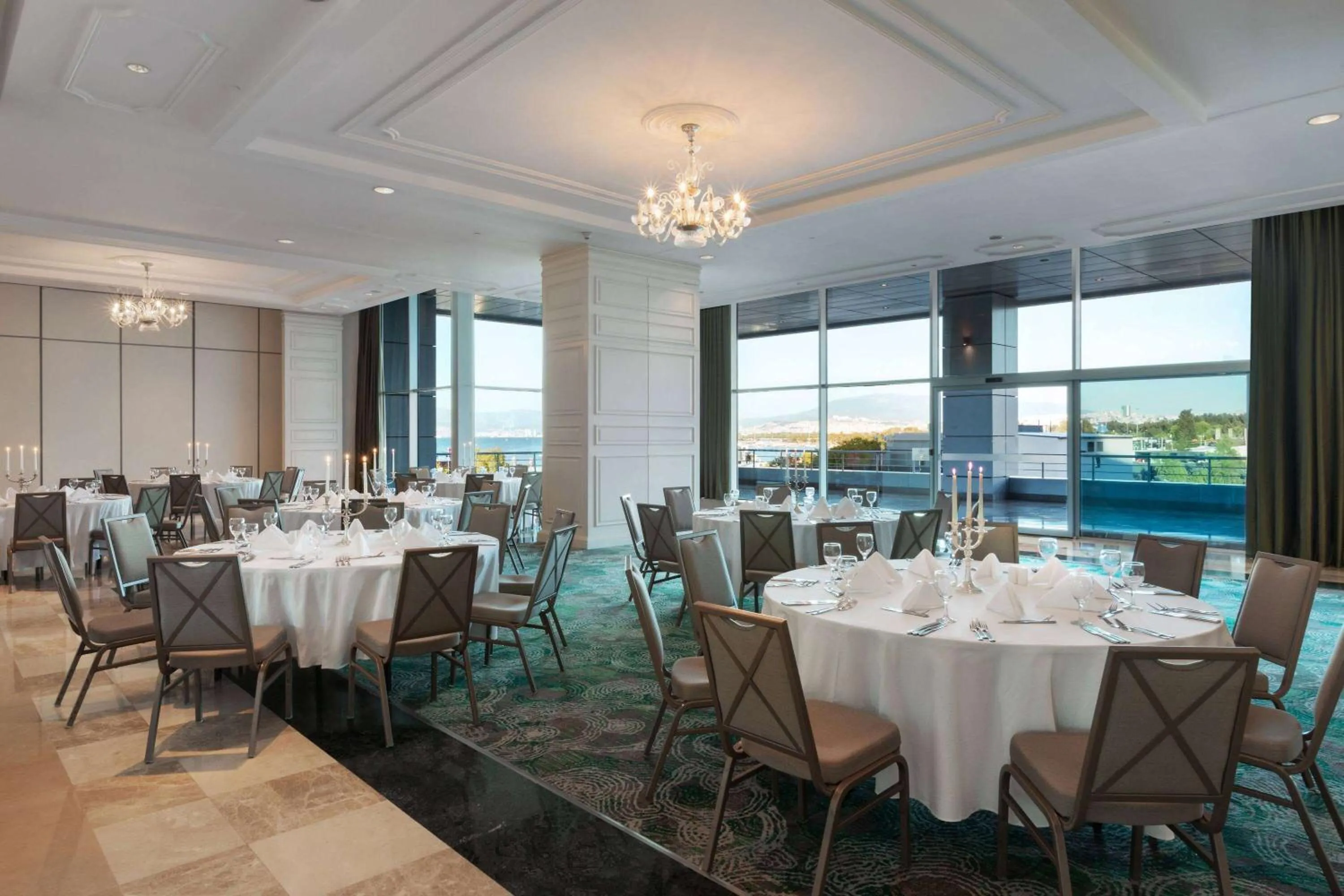 Meeting/conference room in Wyndham Grand Izmir Ozdilek Thermal & Spa