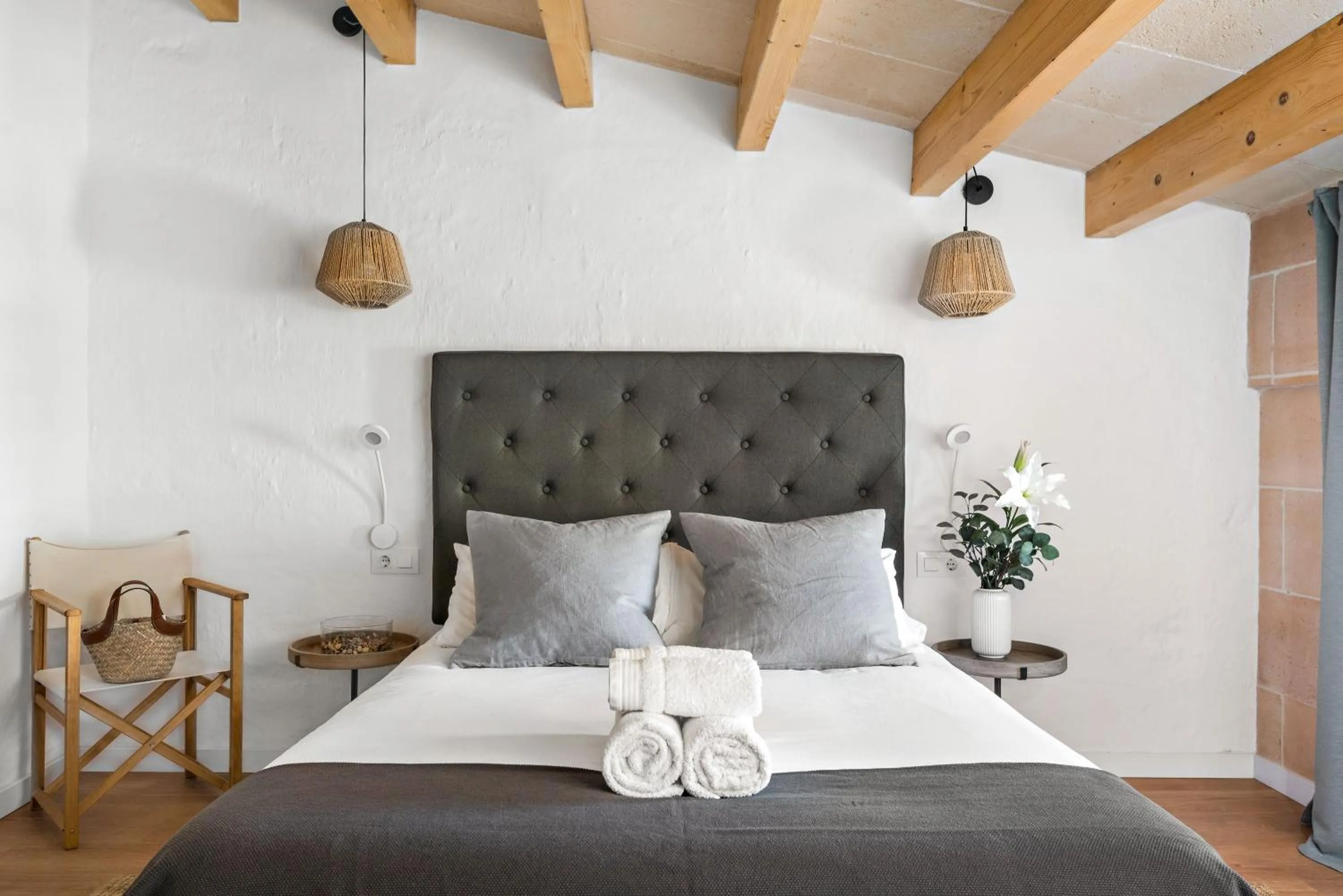 Photo of the whole room in Hotel Boutique Ses 5 Claus