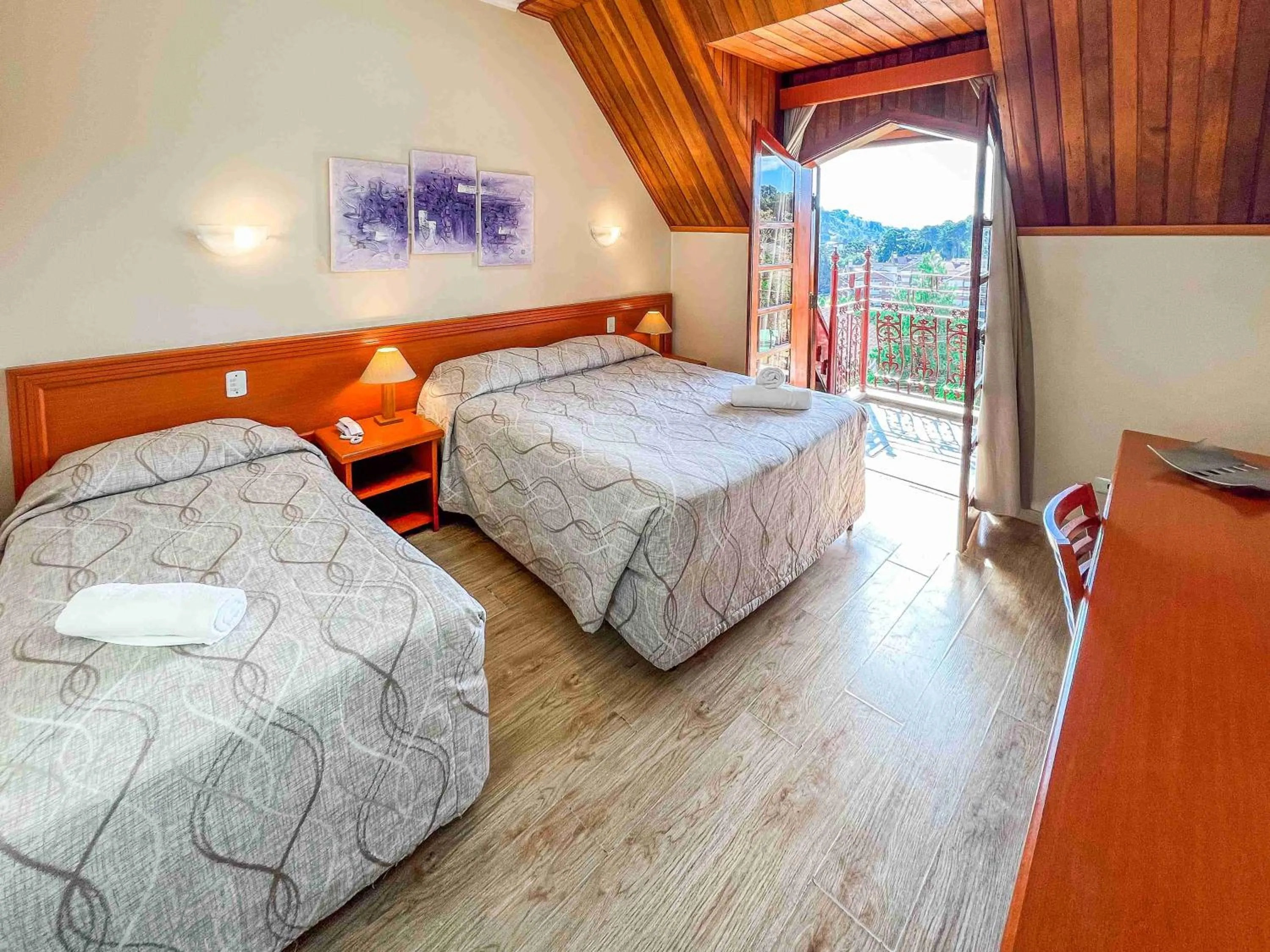 Bedroom, Bed in Hotel Nacional Inn Campos do Jordão