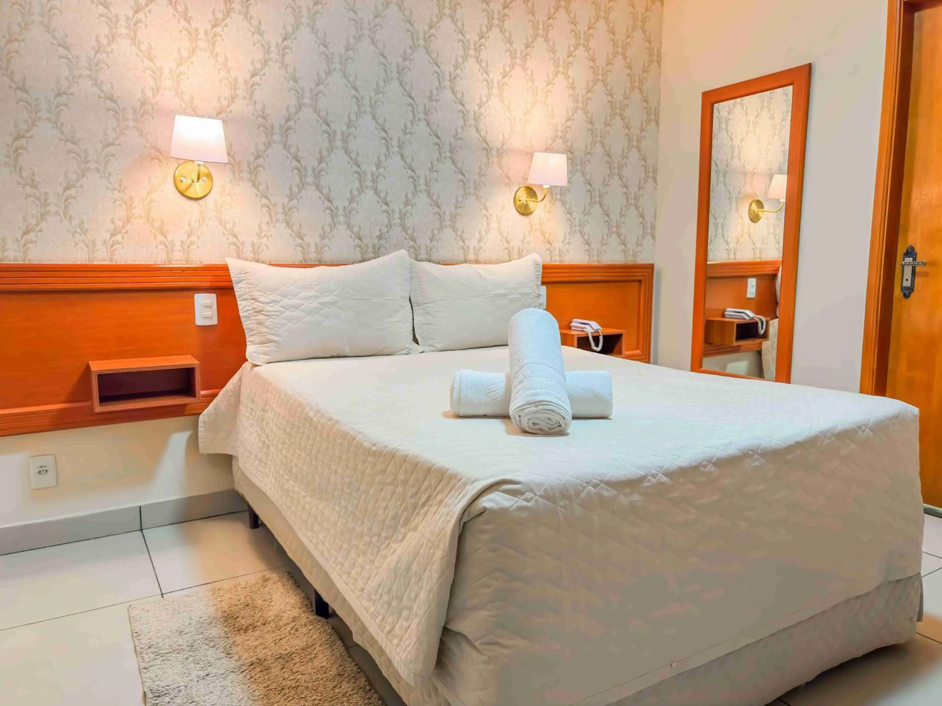 Bedroom, Bed in Hotel Nacional Inn Campos do Jordão