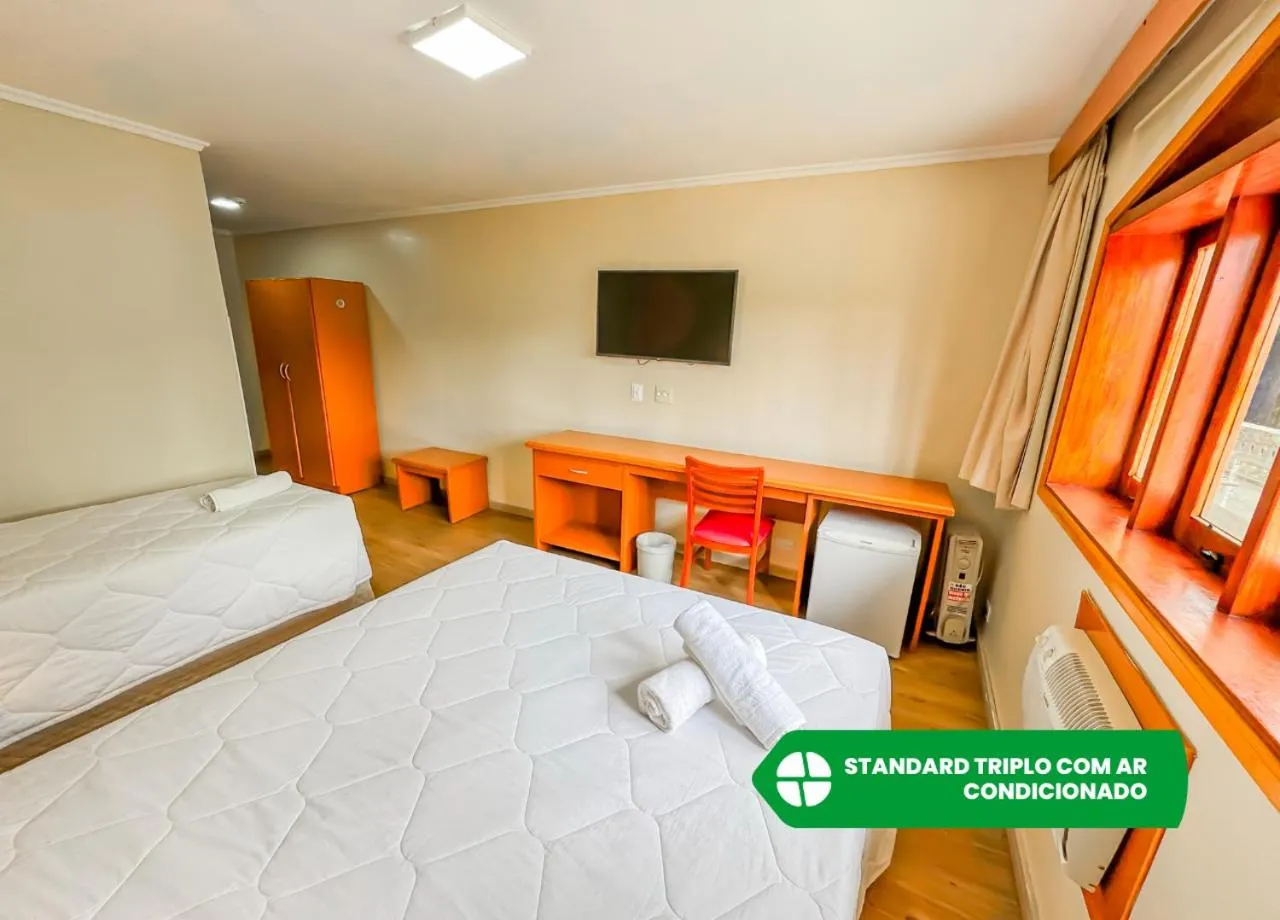 Bedroom, Bed in Hotel Nacional Inn Campos do Jordão