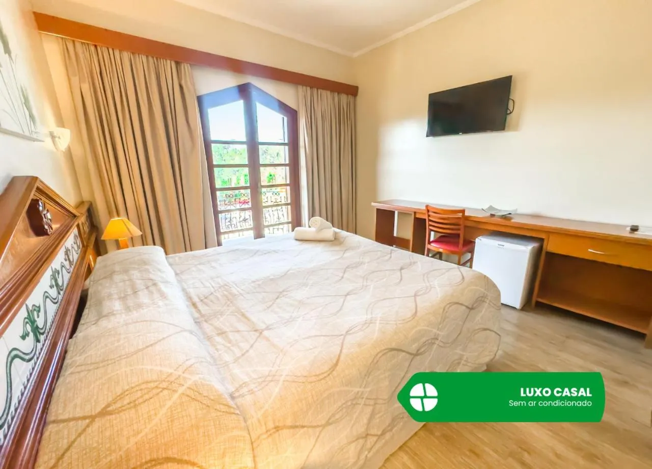 Bedroom, Bed in Hotel Nacional Inn Campos do Jordão